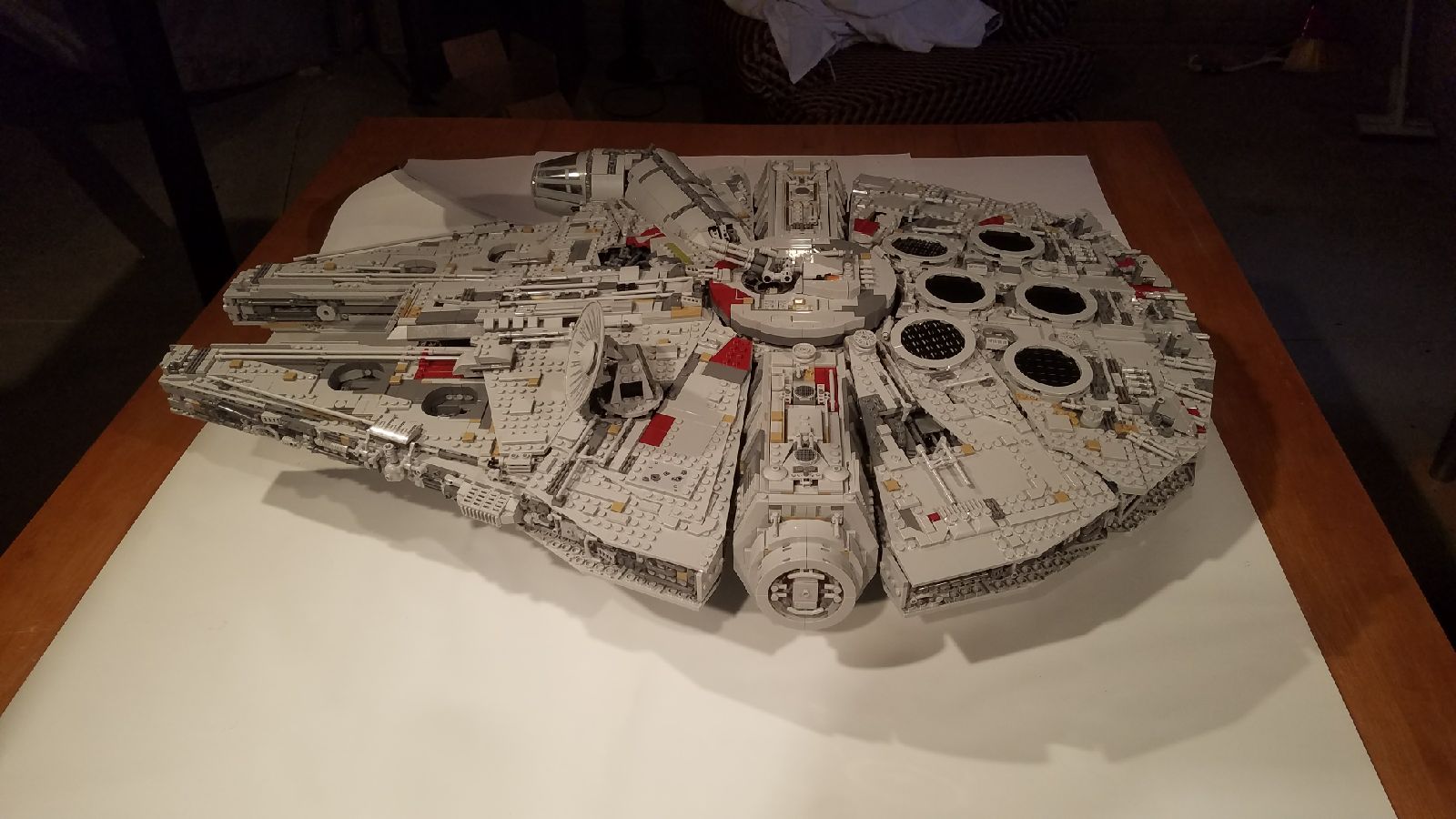 lego millennium falcon missing pieces