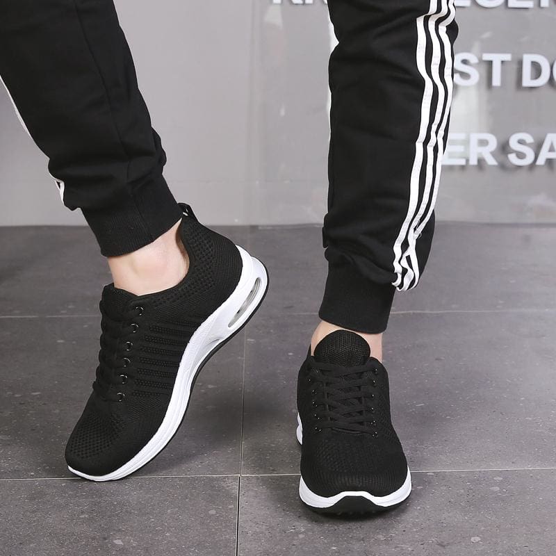 Mesh Breathable Sneakers Shoes For Men and Women Men’s Casual Shoes