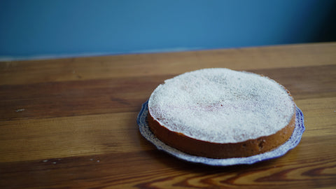 Jasmine Green Tea and Honey Cake