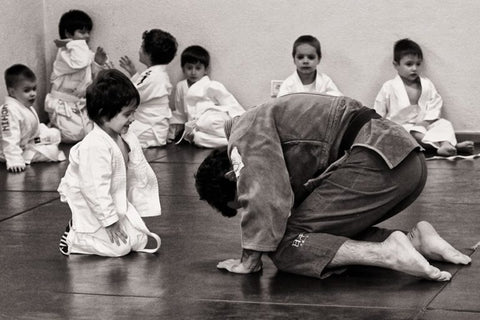 Combate on X: Conciliar a vida de ator e os treinos de jiu-jítsu não deve  ser nada fácil! 🏃😵‍💫 Mas a arte suave não é o problema e sim a SOLUÇÃO  para