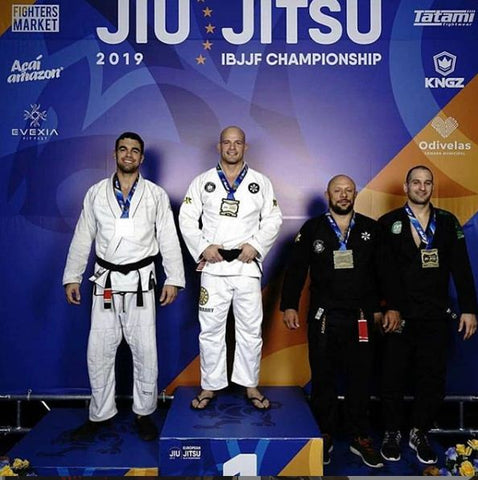 Mundial de Jiu-Jitsu: com surpresa, finais do absoluto na faixa-preta são  definidas; saiba mais