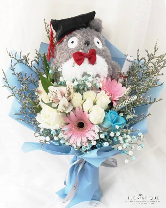 Baby Breath Graduation Flowers Bouquet