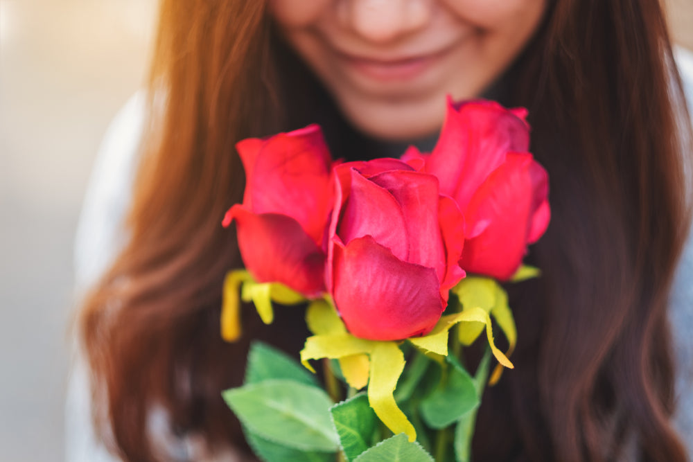 Benefits of Sending Flowers to Someone Quarantined at Home in Singapore