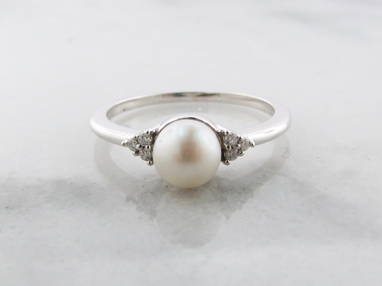 White Gold Pearl and Diamond Ring 