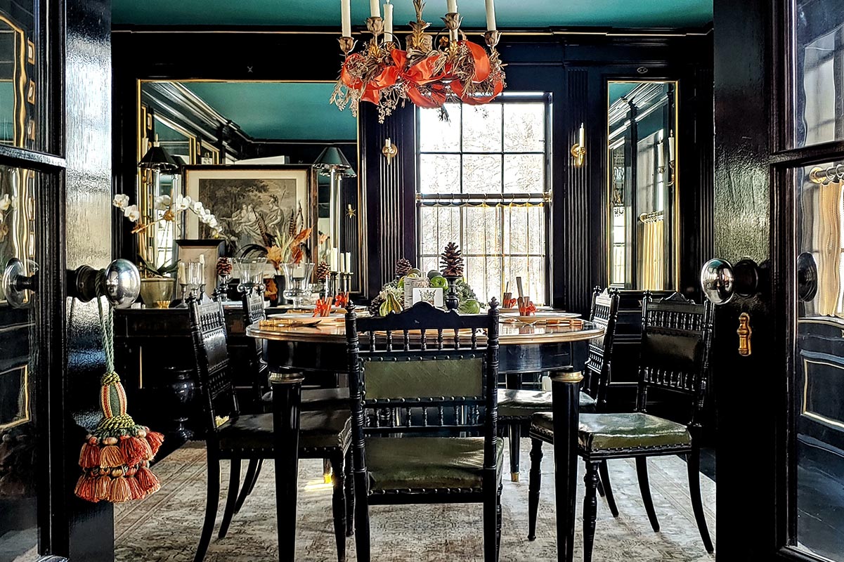 The Punctilious Mr. P's Black lacquer dining room at christmas