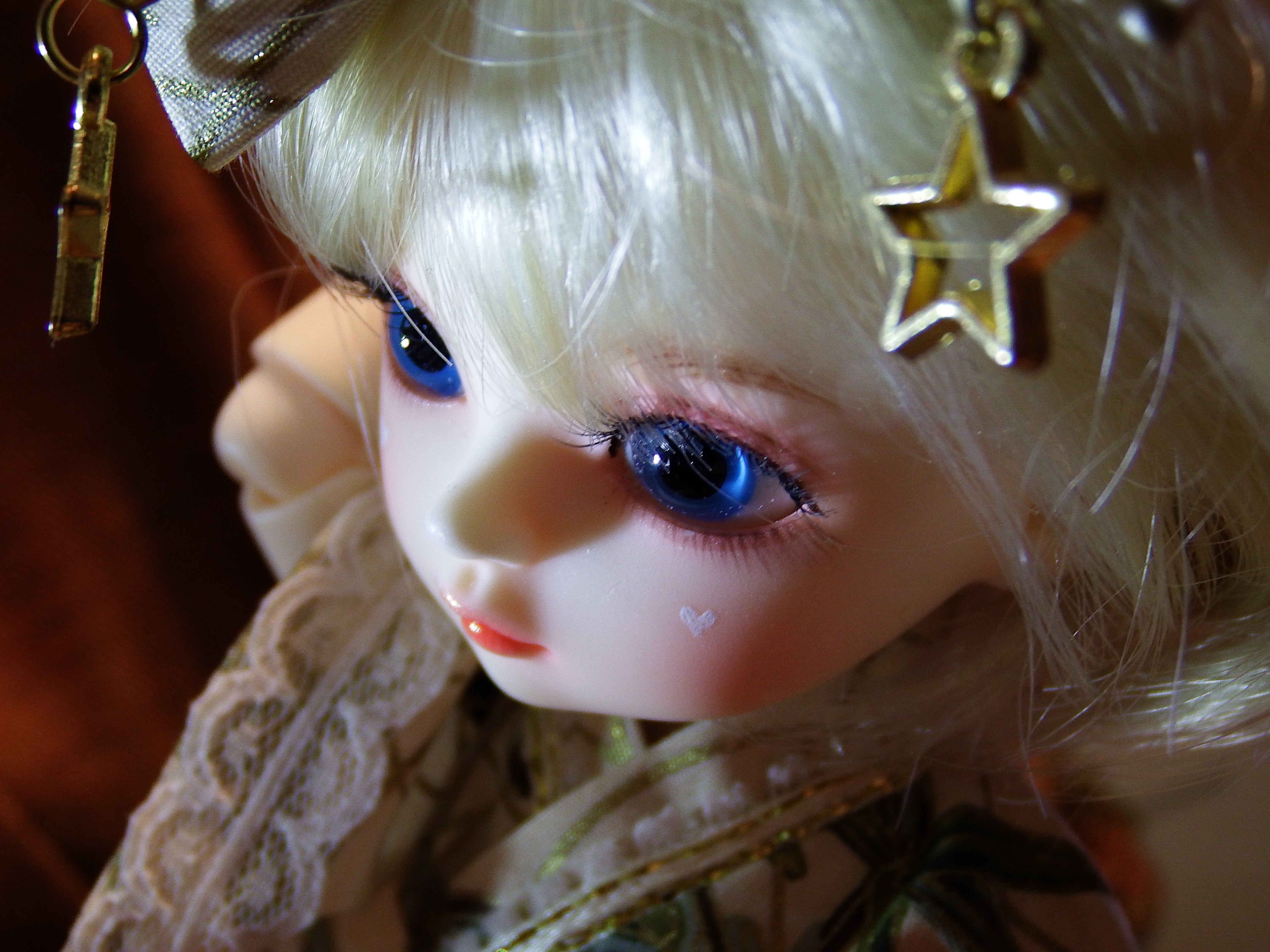 artsy sister,bjd doll,blonde