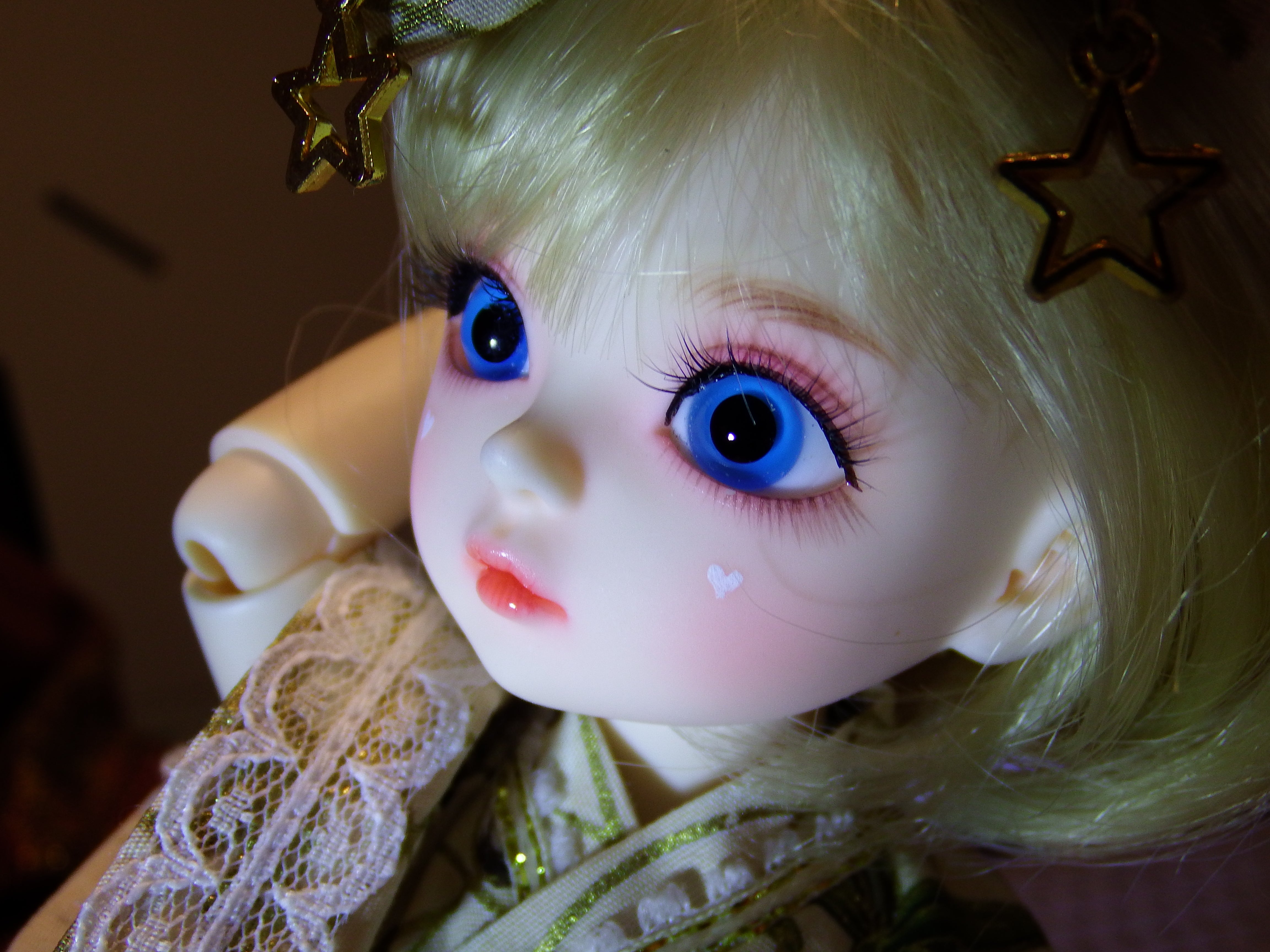 artsy sister,blonde,bjd doll