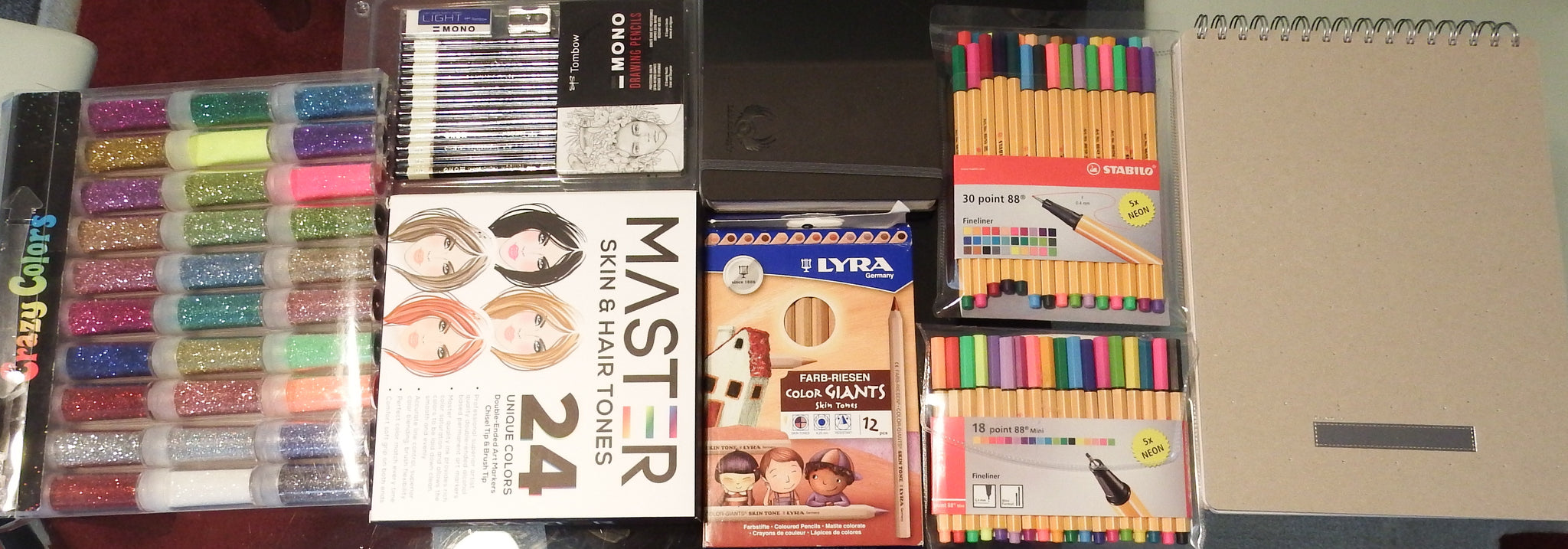 artsy sister,art supplies,bjd doll