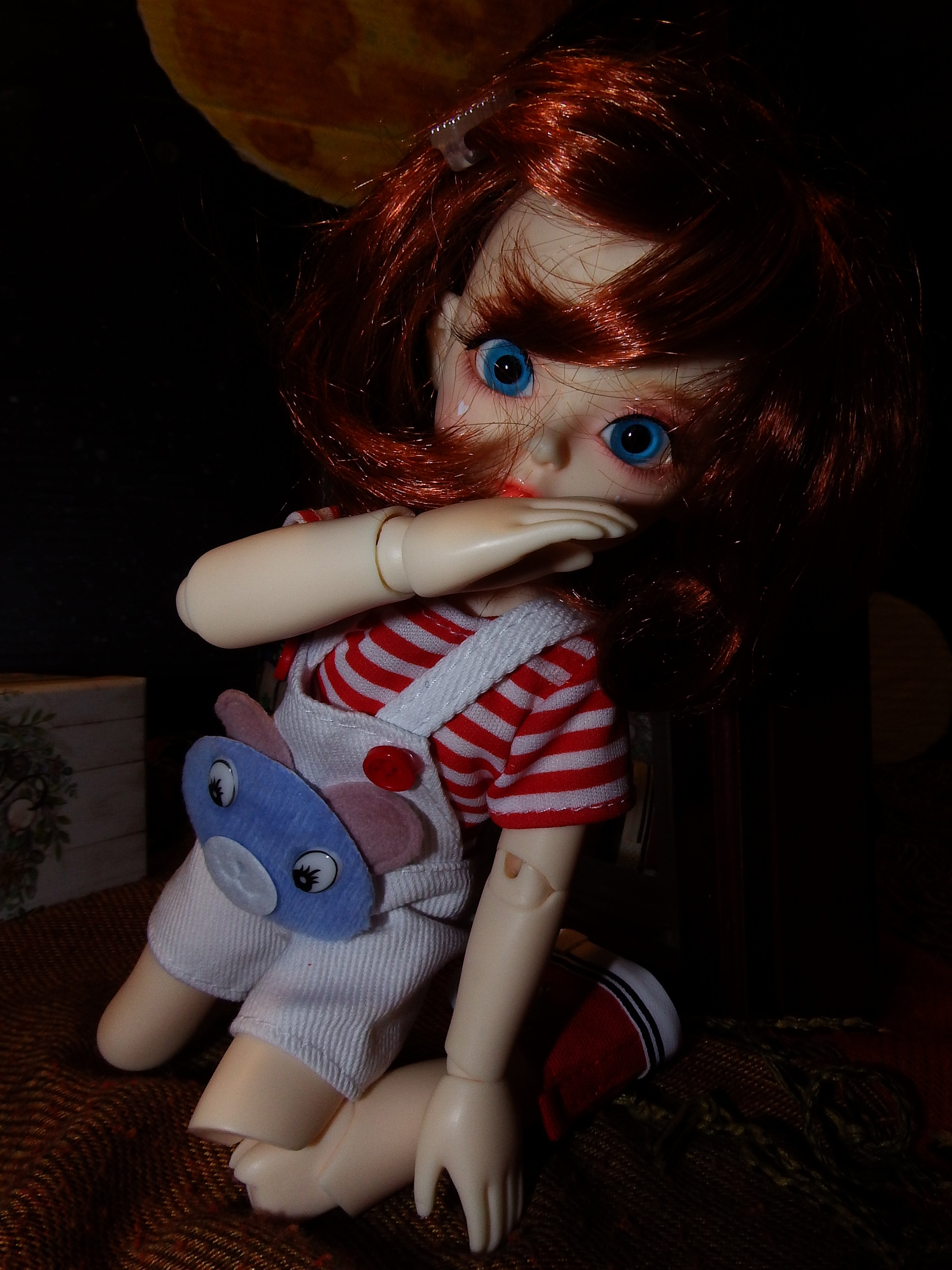 artsy sister, red hair, fashion dolls