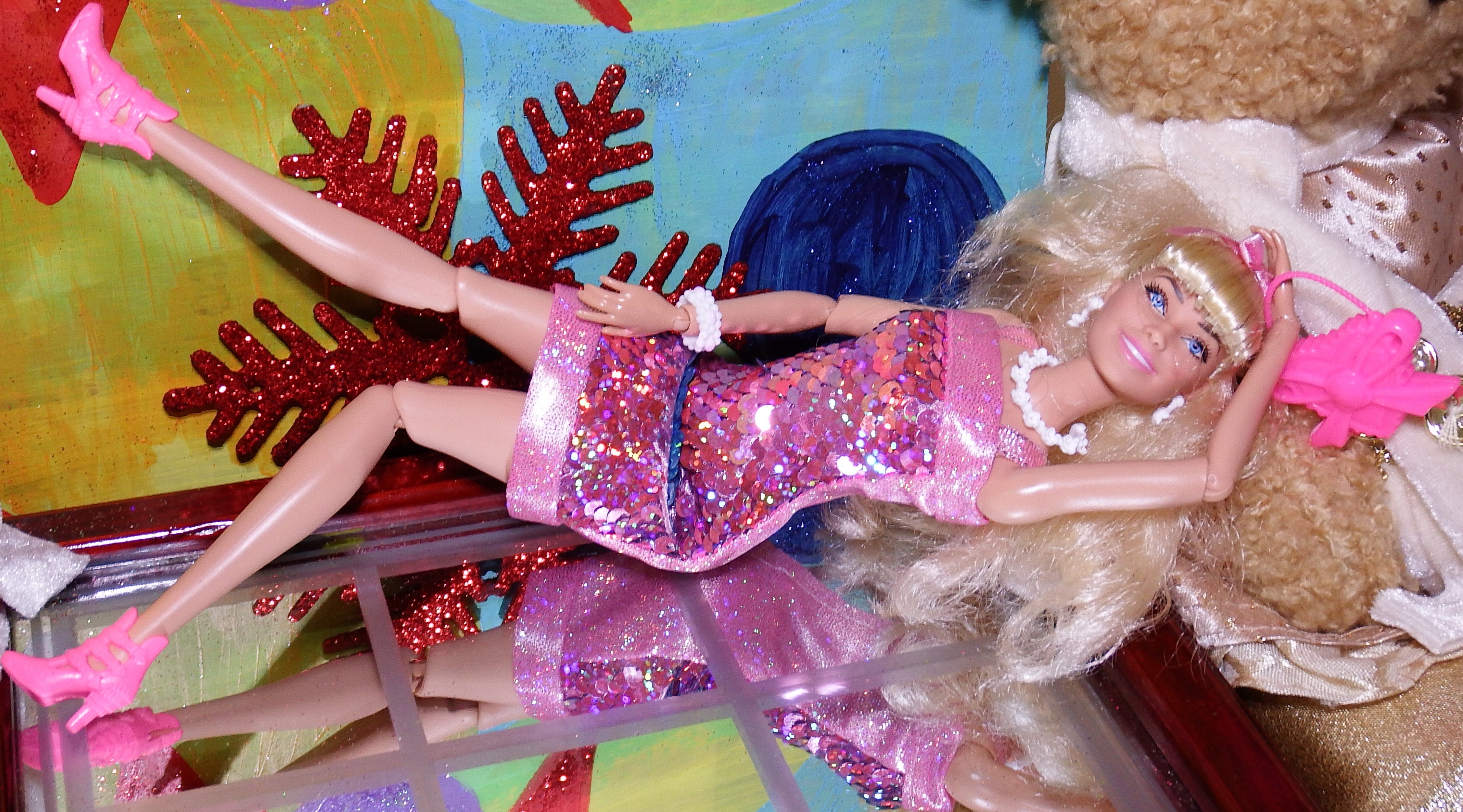 artsy sister, barbie, dolls