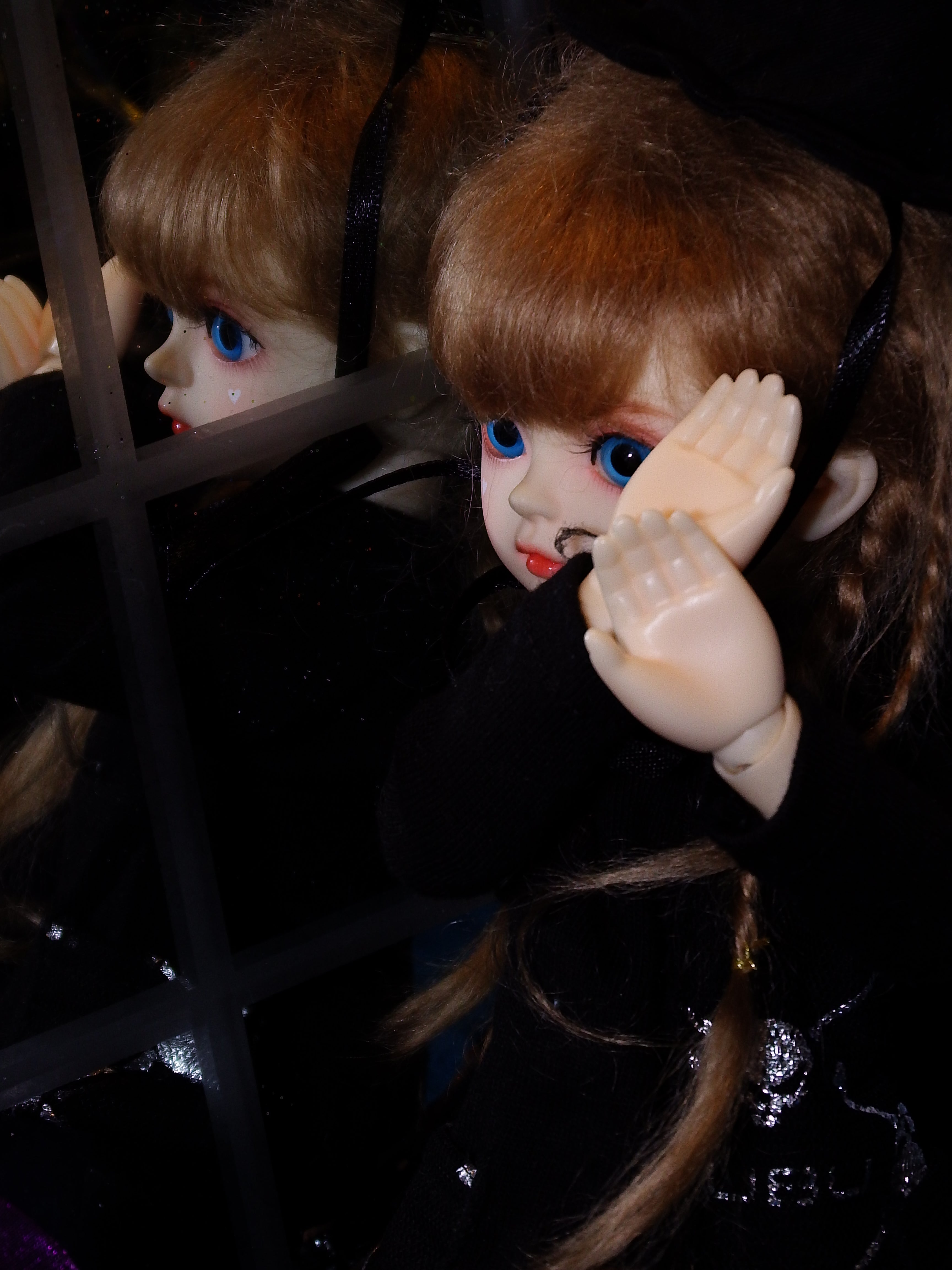 artsy sister BJD Skull Punk Photoshoot