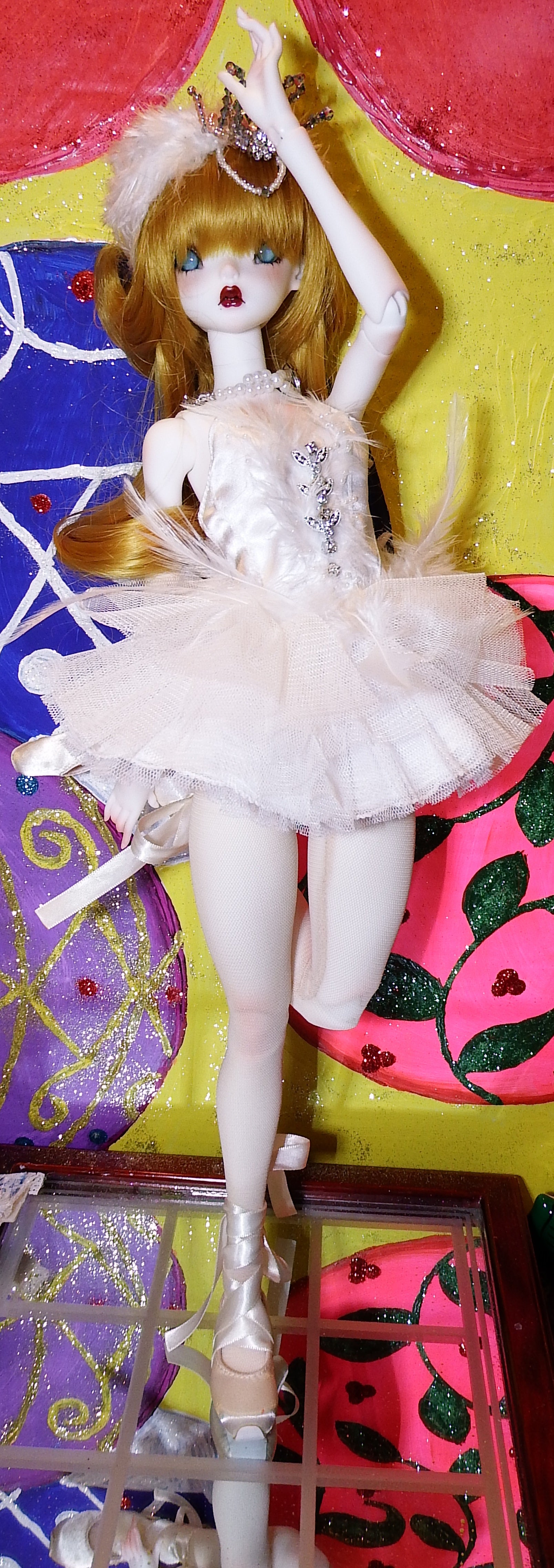 artsy sister Coral Reef White Swam Bjd Doll Photoshoot