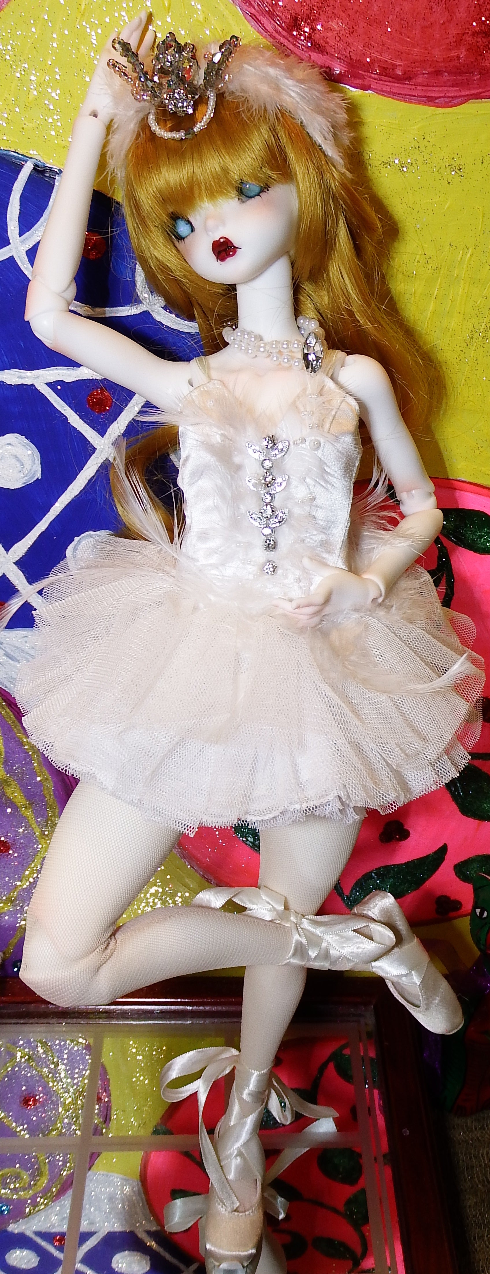 artsy sister Coral Reef White Swam Bjd Doll Photoshoot