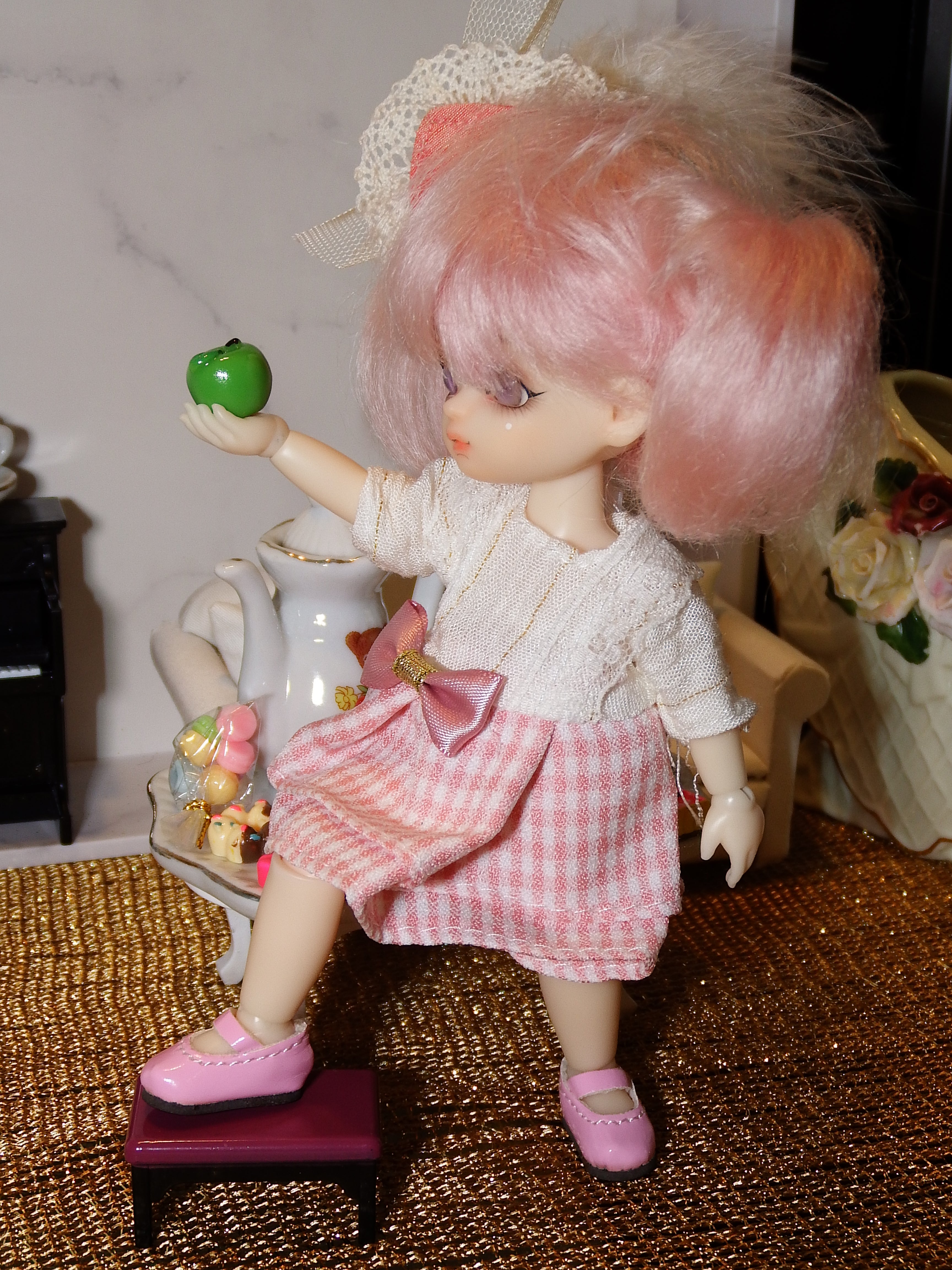 artsy sister Ringdoll in Pink Plaid Ribbon Dress