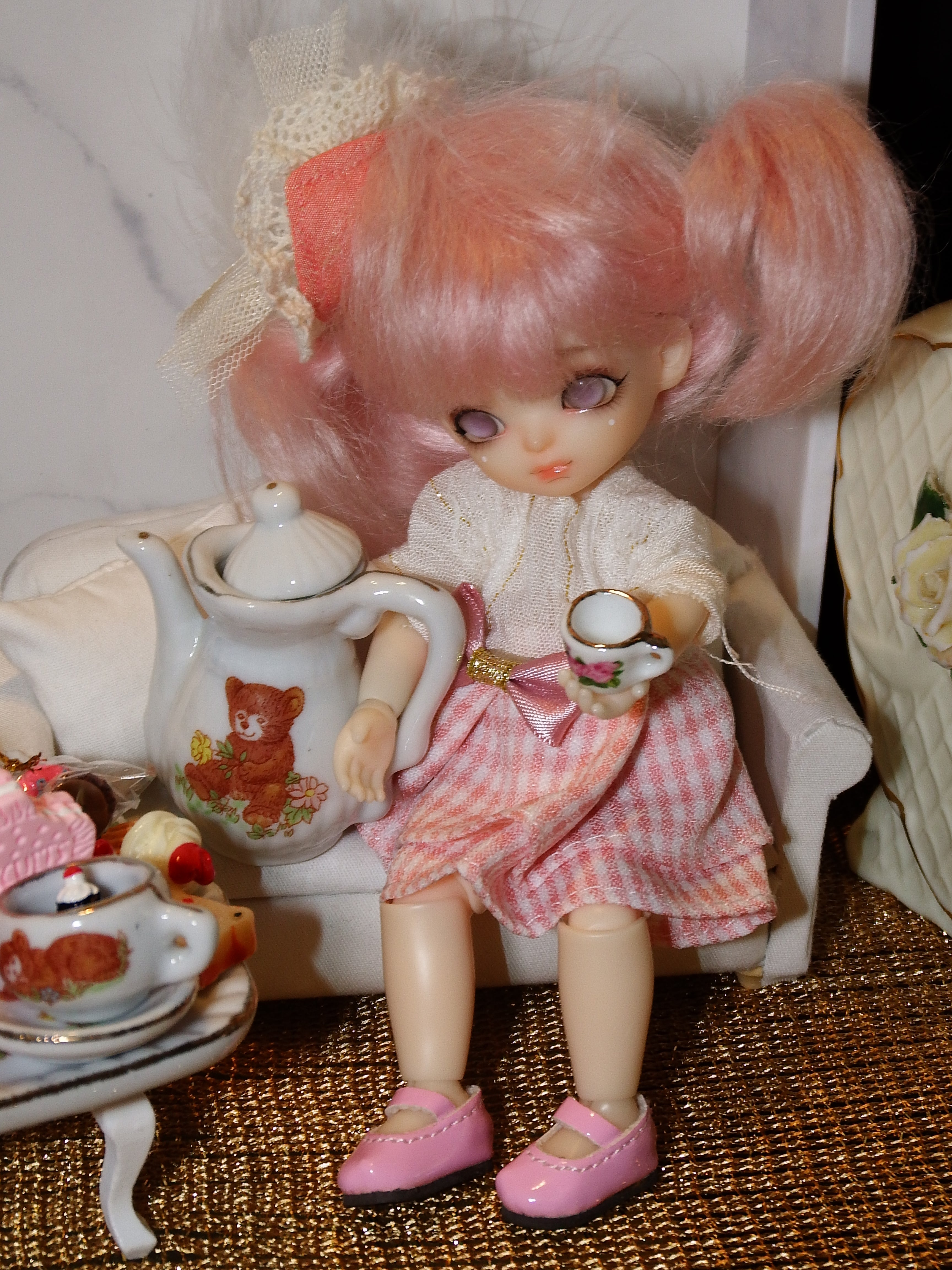 artsy sister Ringdoll in Pink Plaid Ribbon Dress