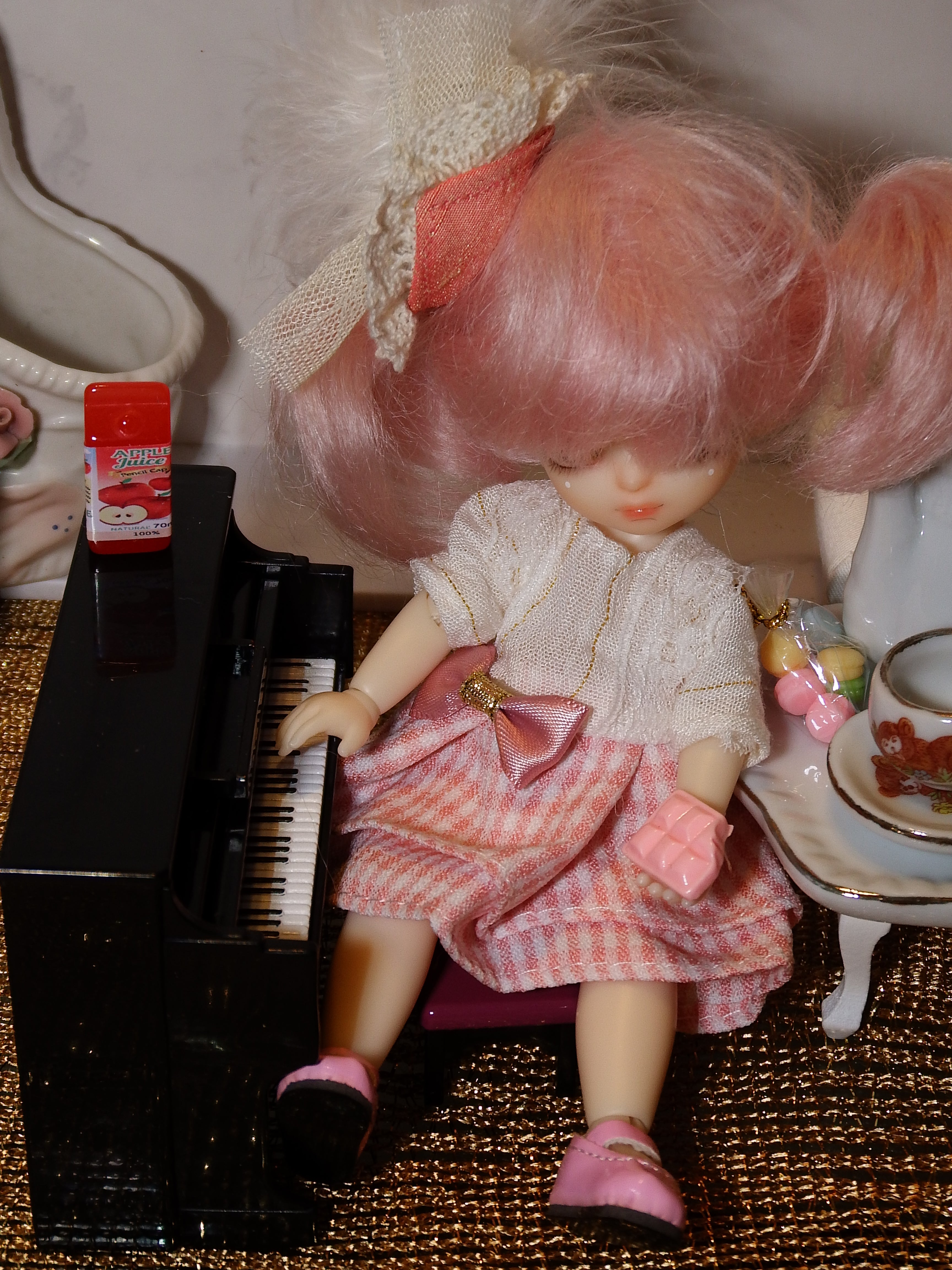 artsy sister Ringdoll in Pink Plaid Ribbon Dress