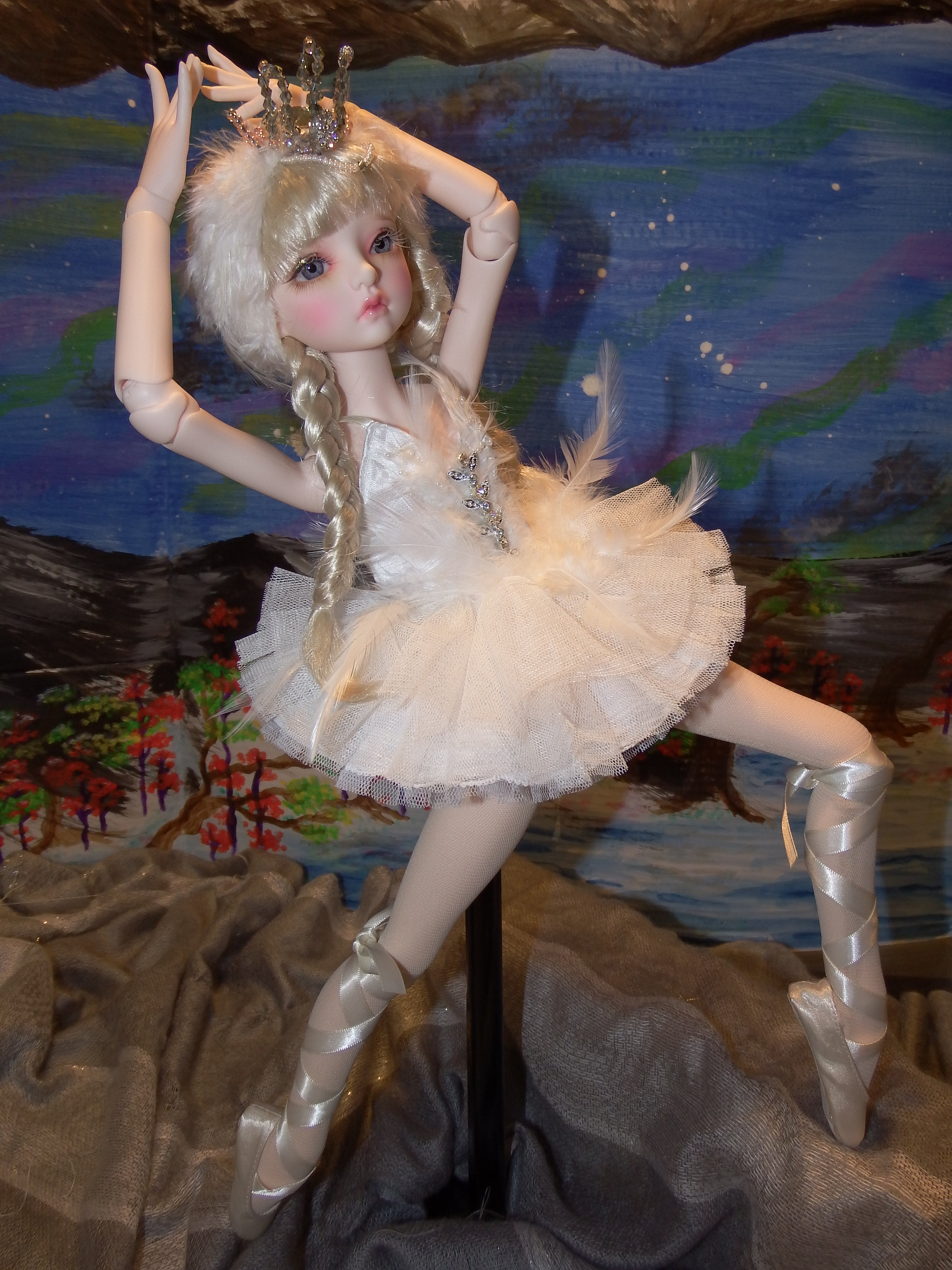 artsy sister, white swan, ballerina bjd