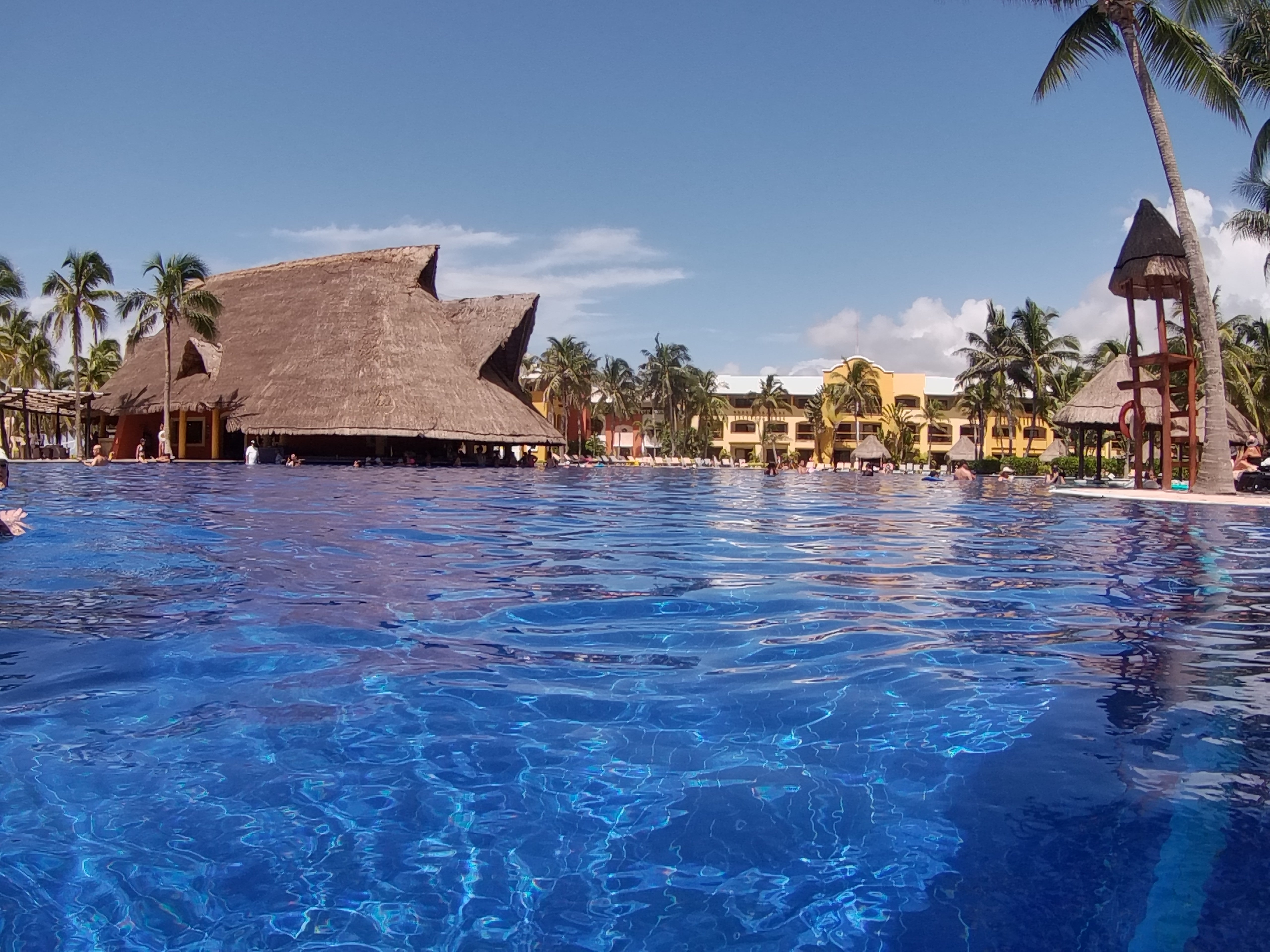 artsy sister, swimming pool, barcelo maya palace