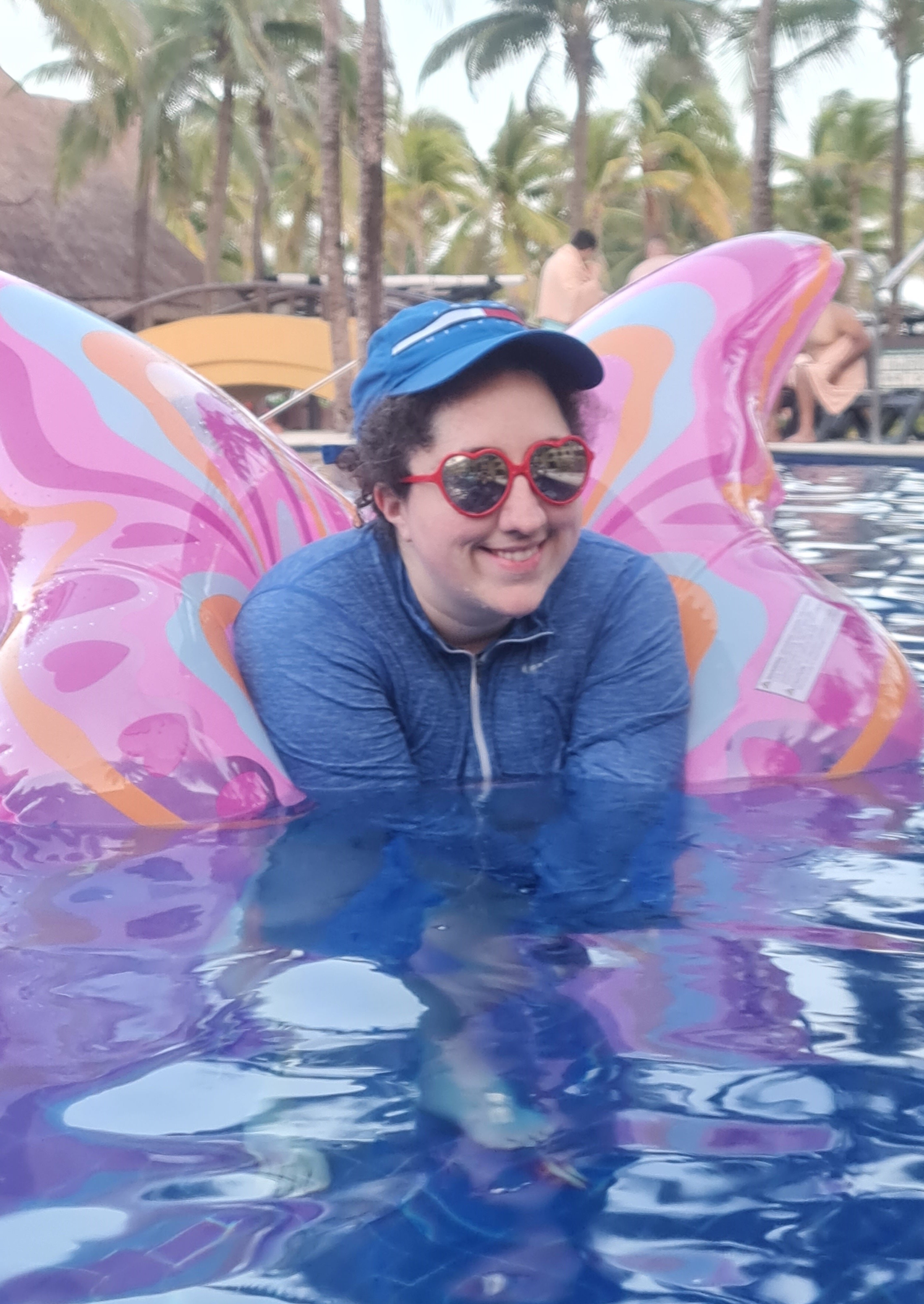 artsy sister, barcelo maya palace, pool