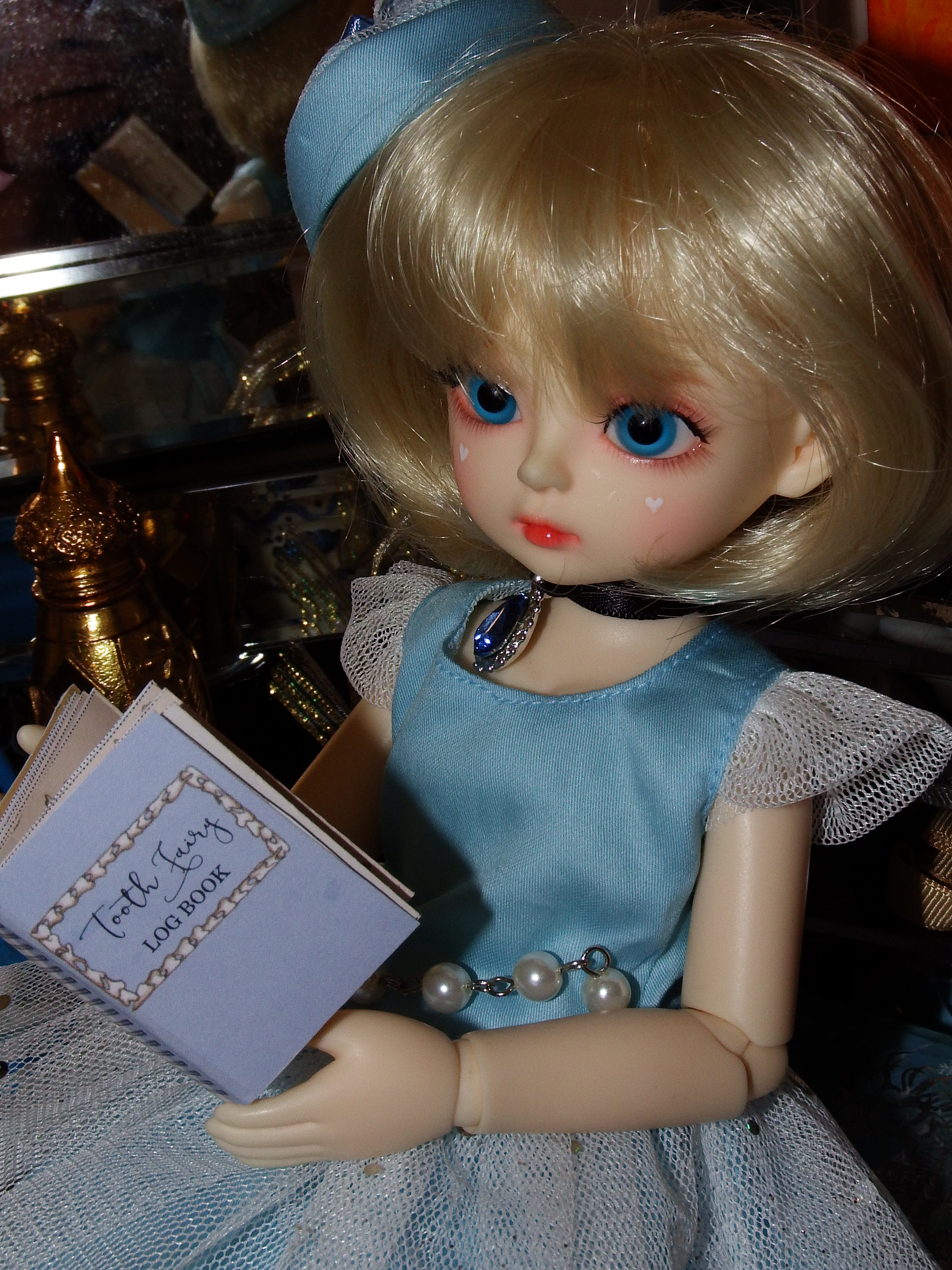 artsy sister ,bjd, cute