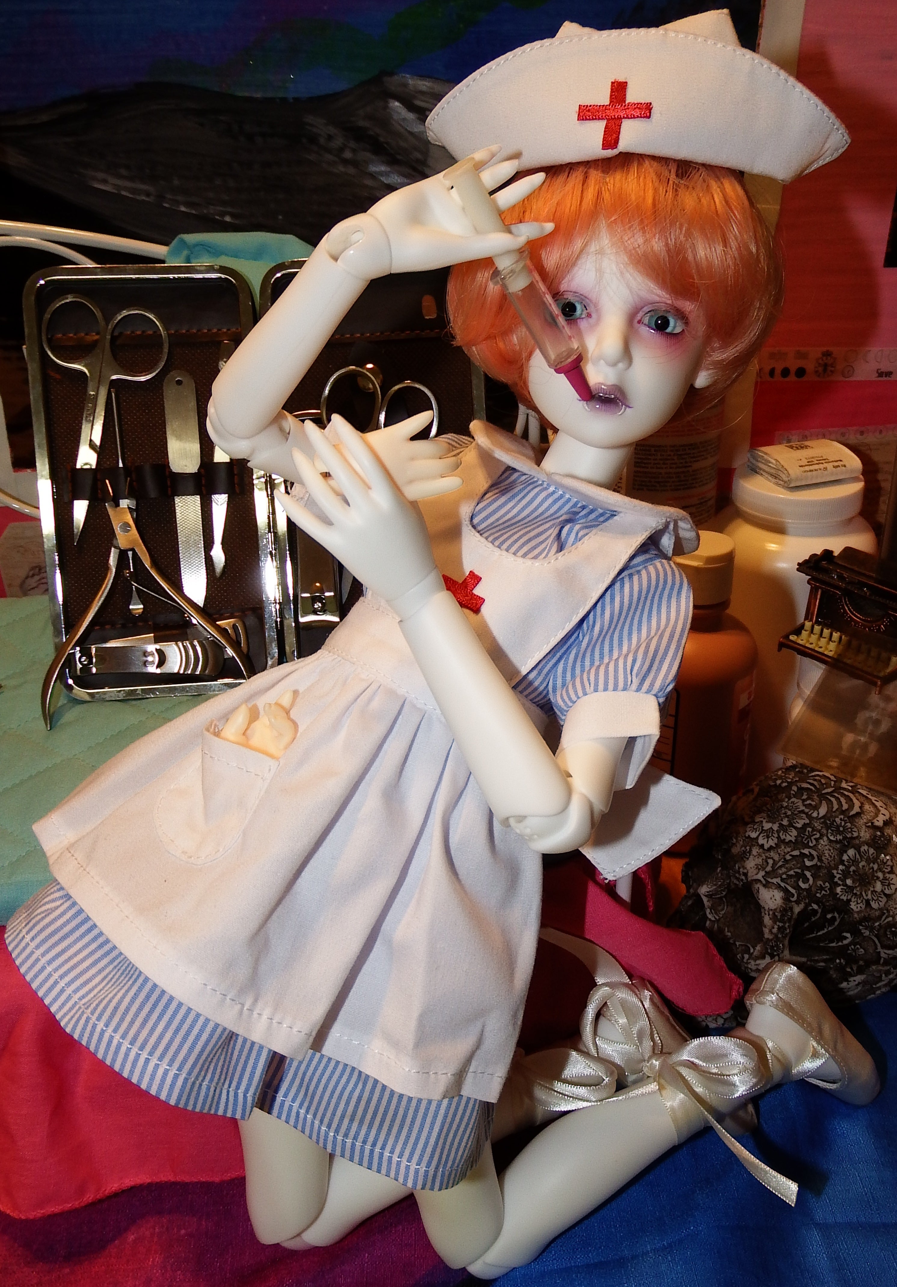 artsy sister, bjd, vampire dolls