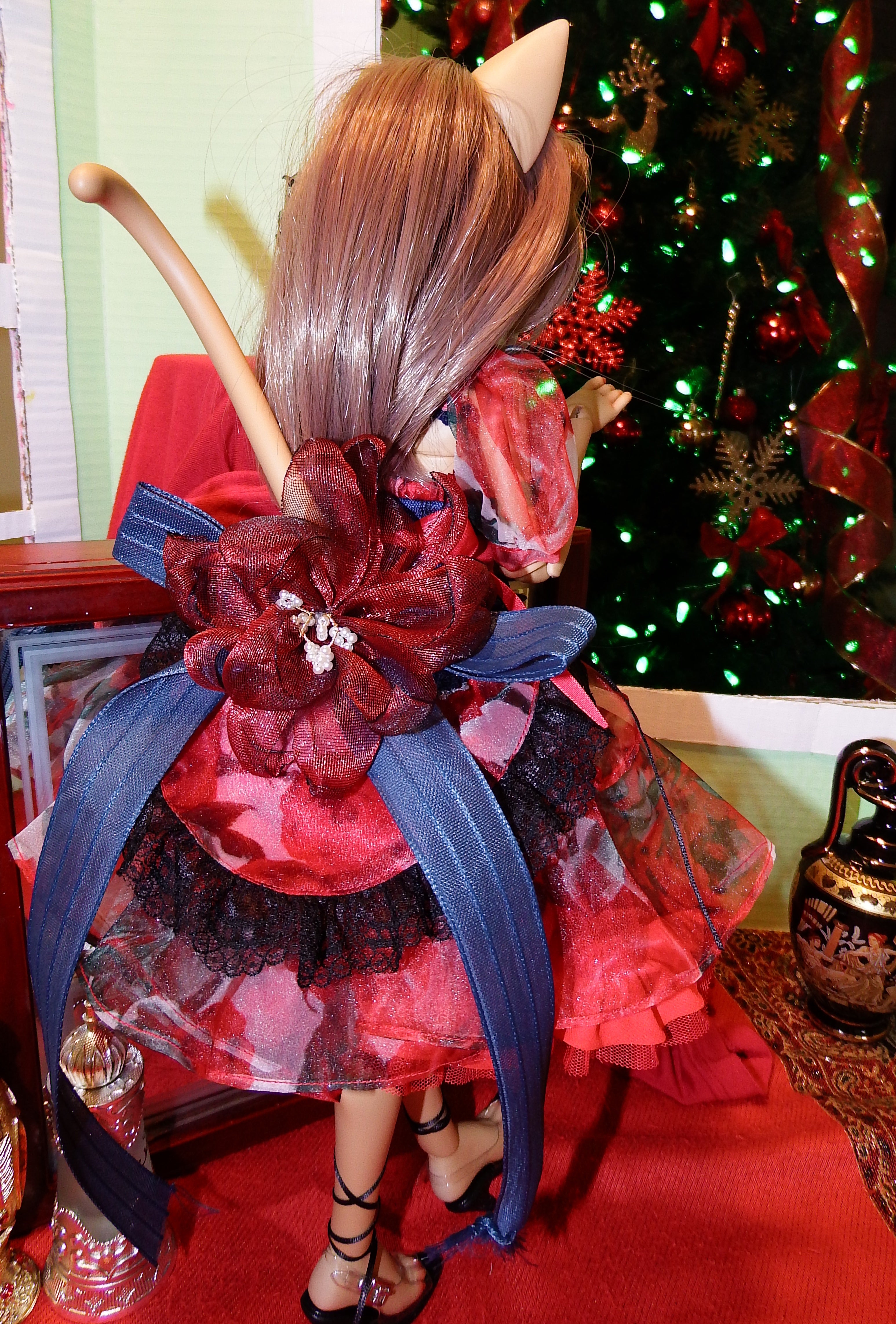 artsy sister, bjd dolls, Christmas tree