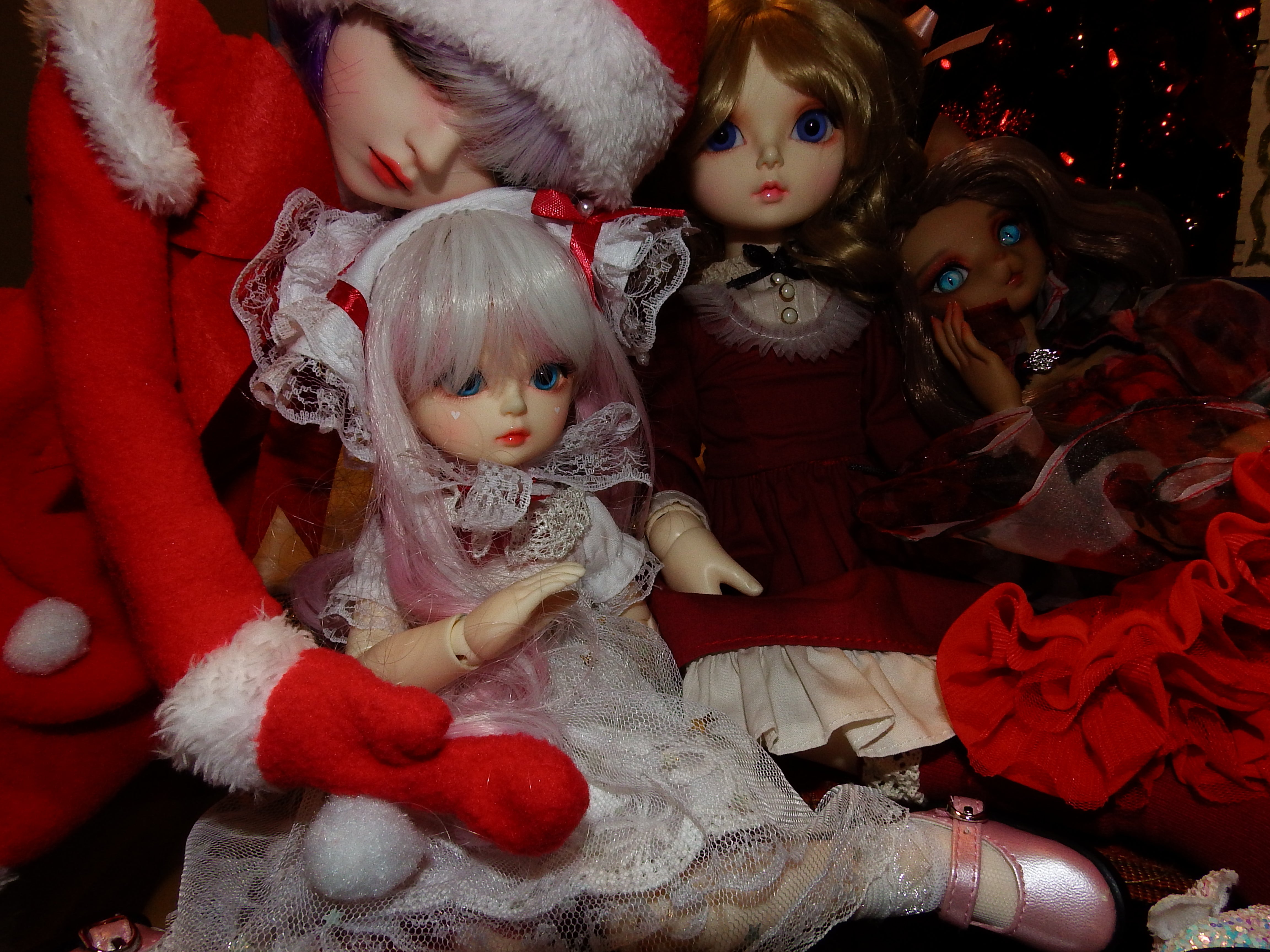 artsy sister, bjd doll, santa claus