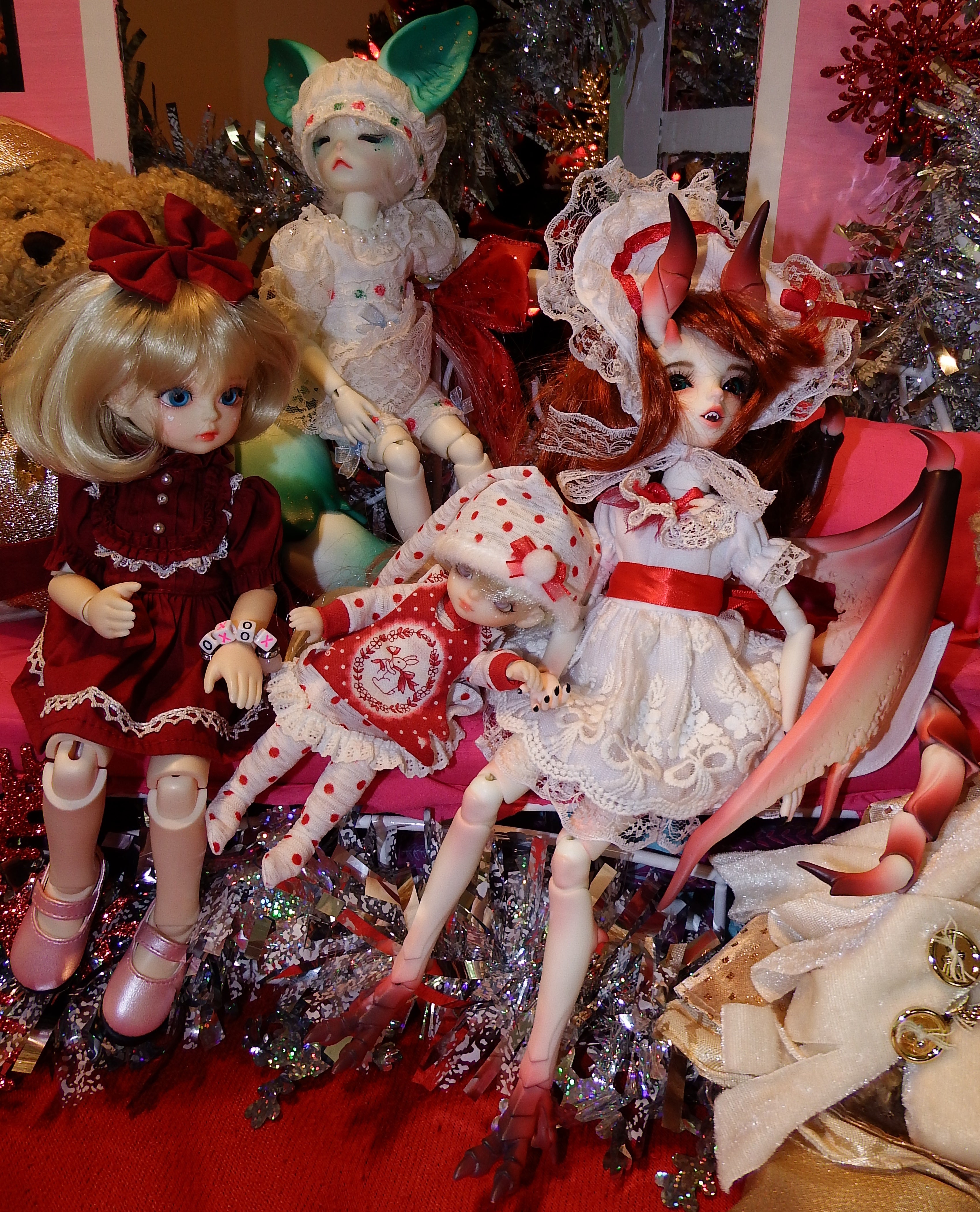artsy sister, christmas bjd, bjd dolls