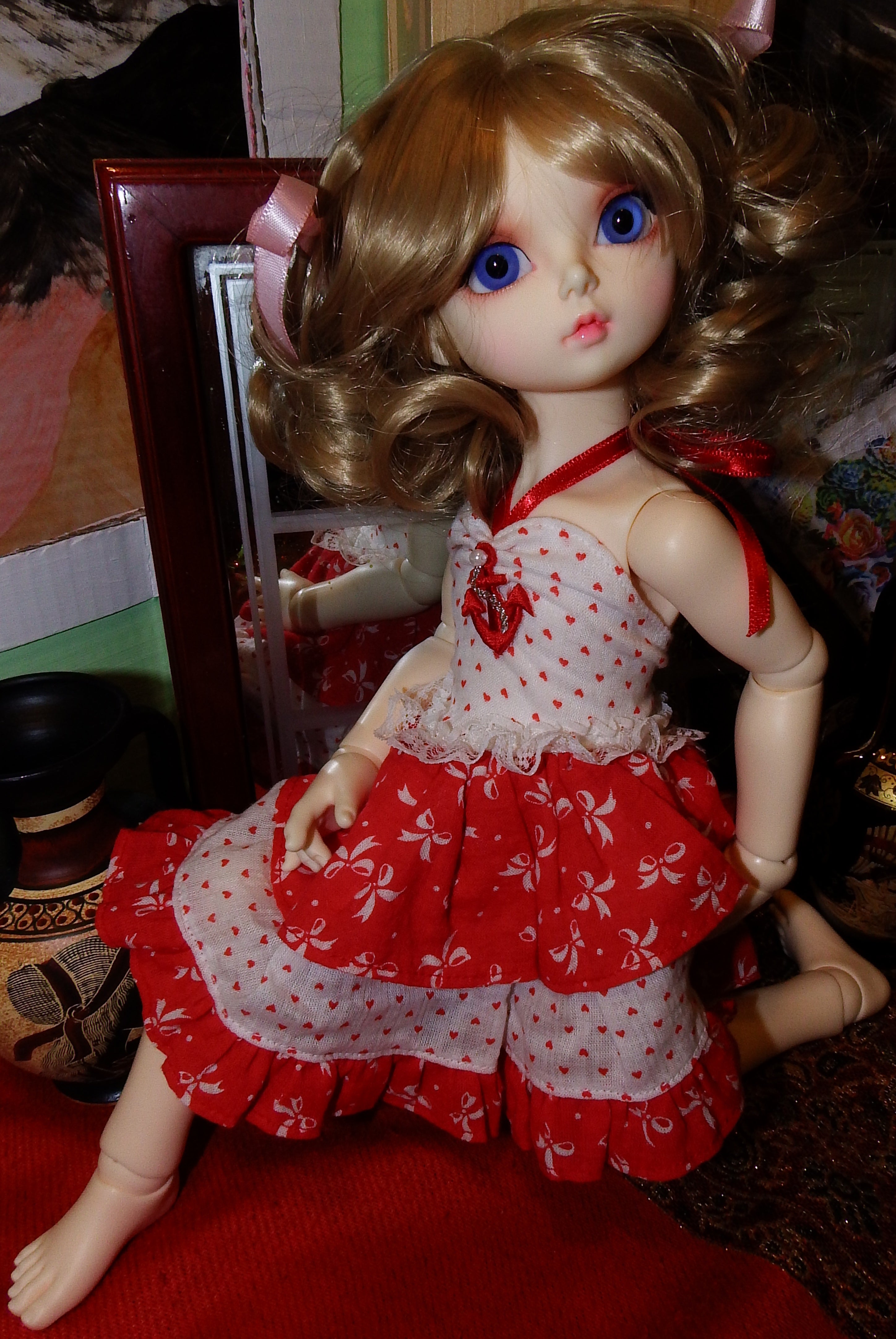 artsy sister, bjd doll, red dress