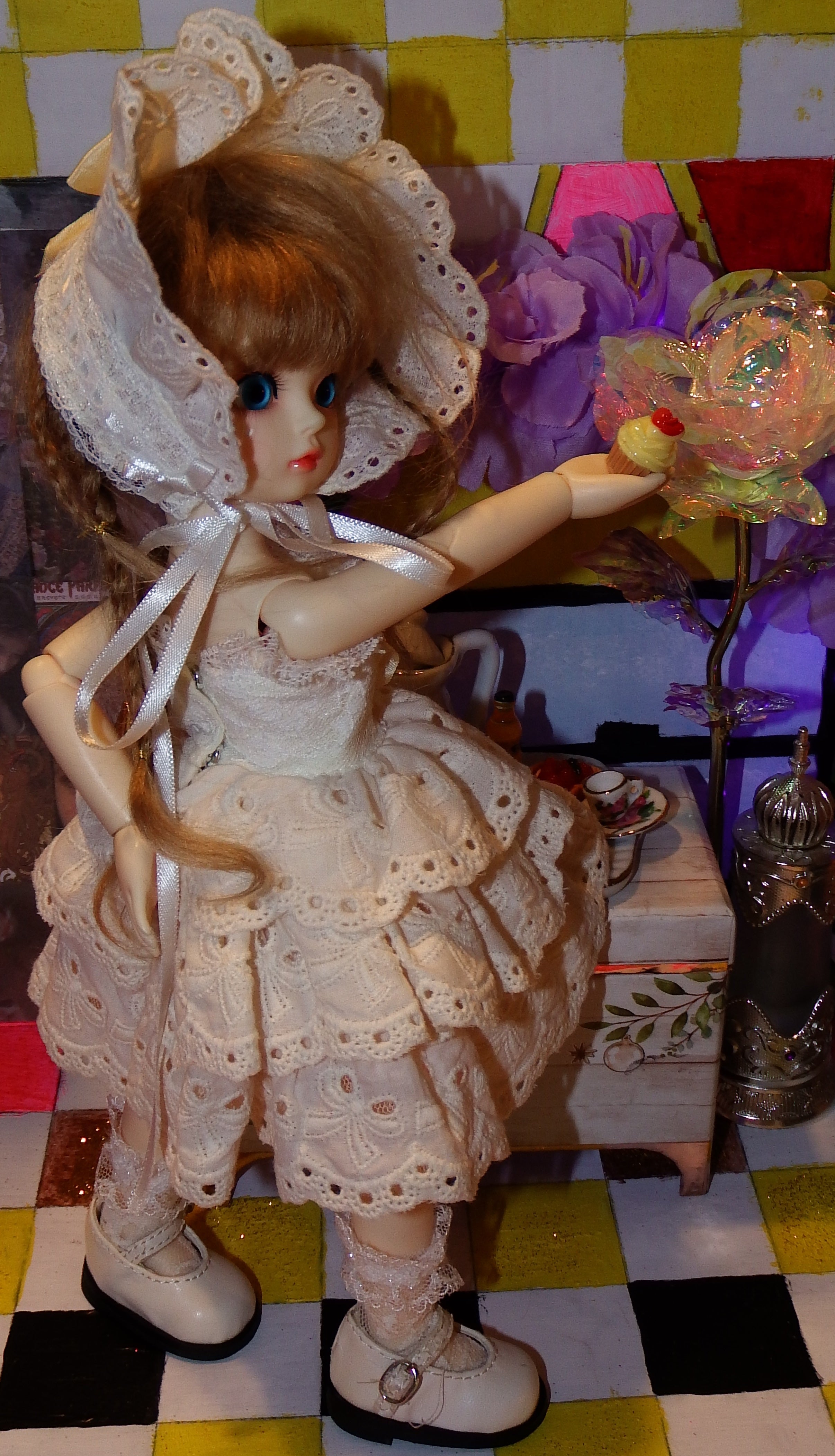 artsy sister, bjd dolls, cupcake miniature