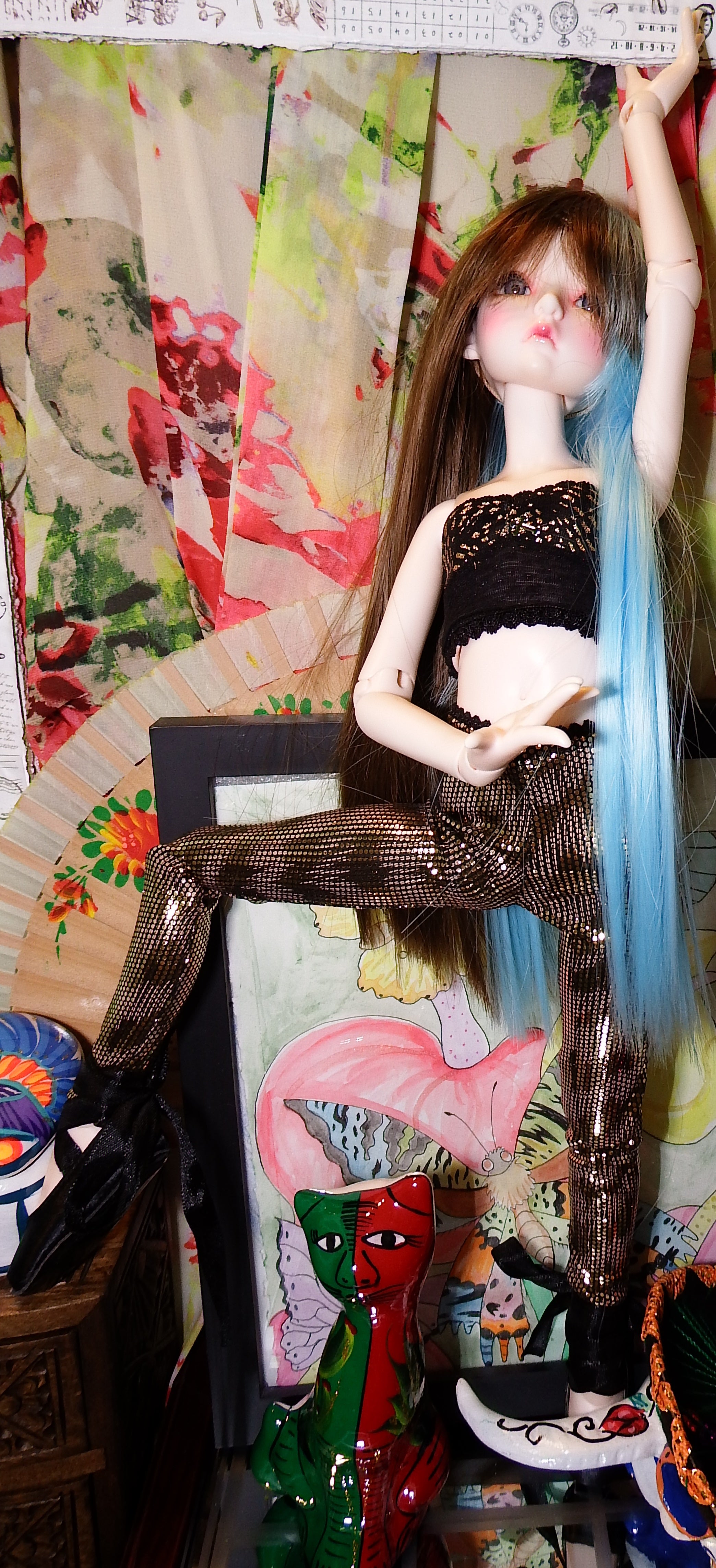 artsy sister, bjd, dollmore