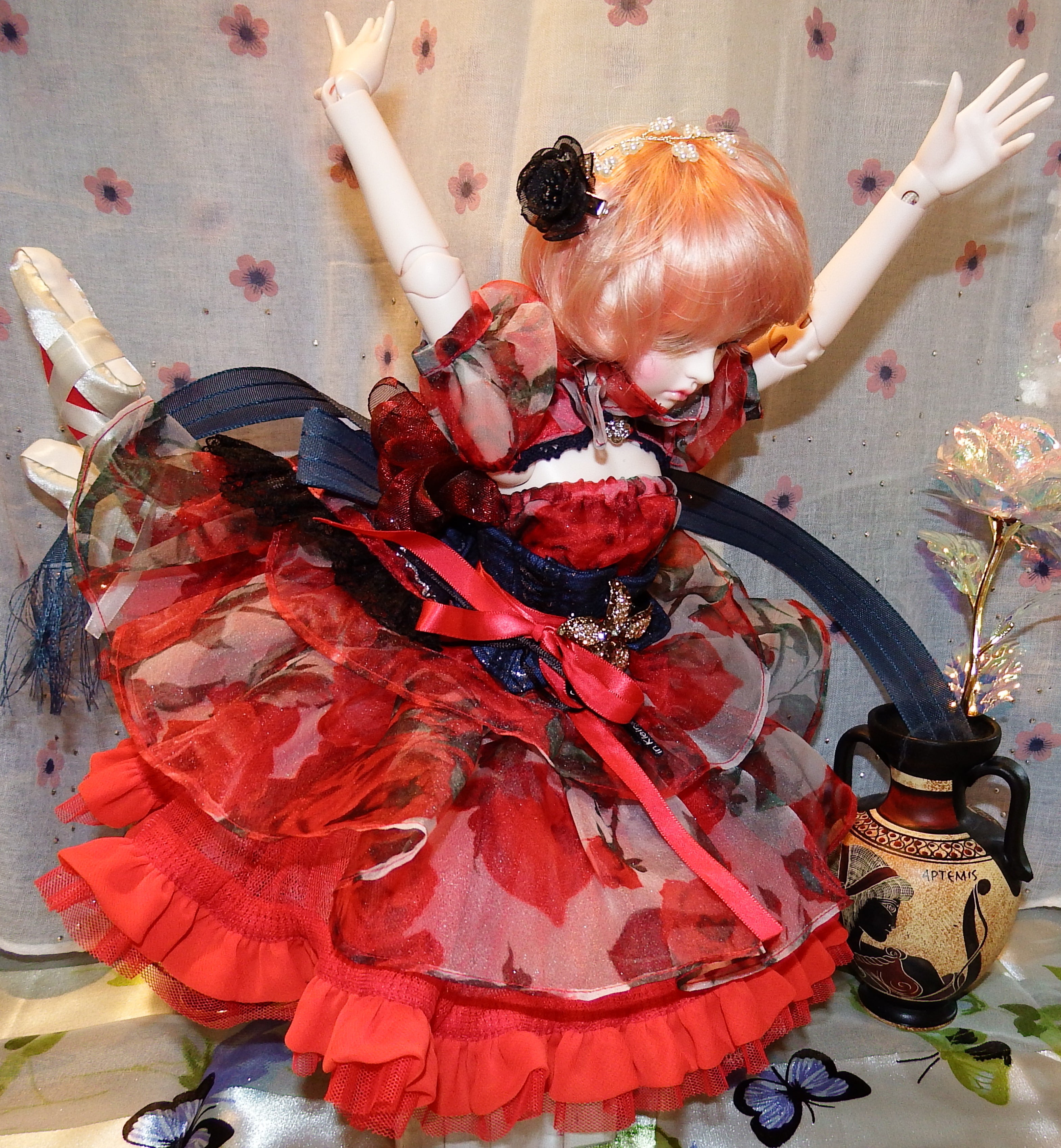 artsy sister, bjd, ribbons