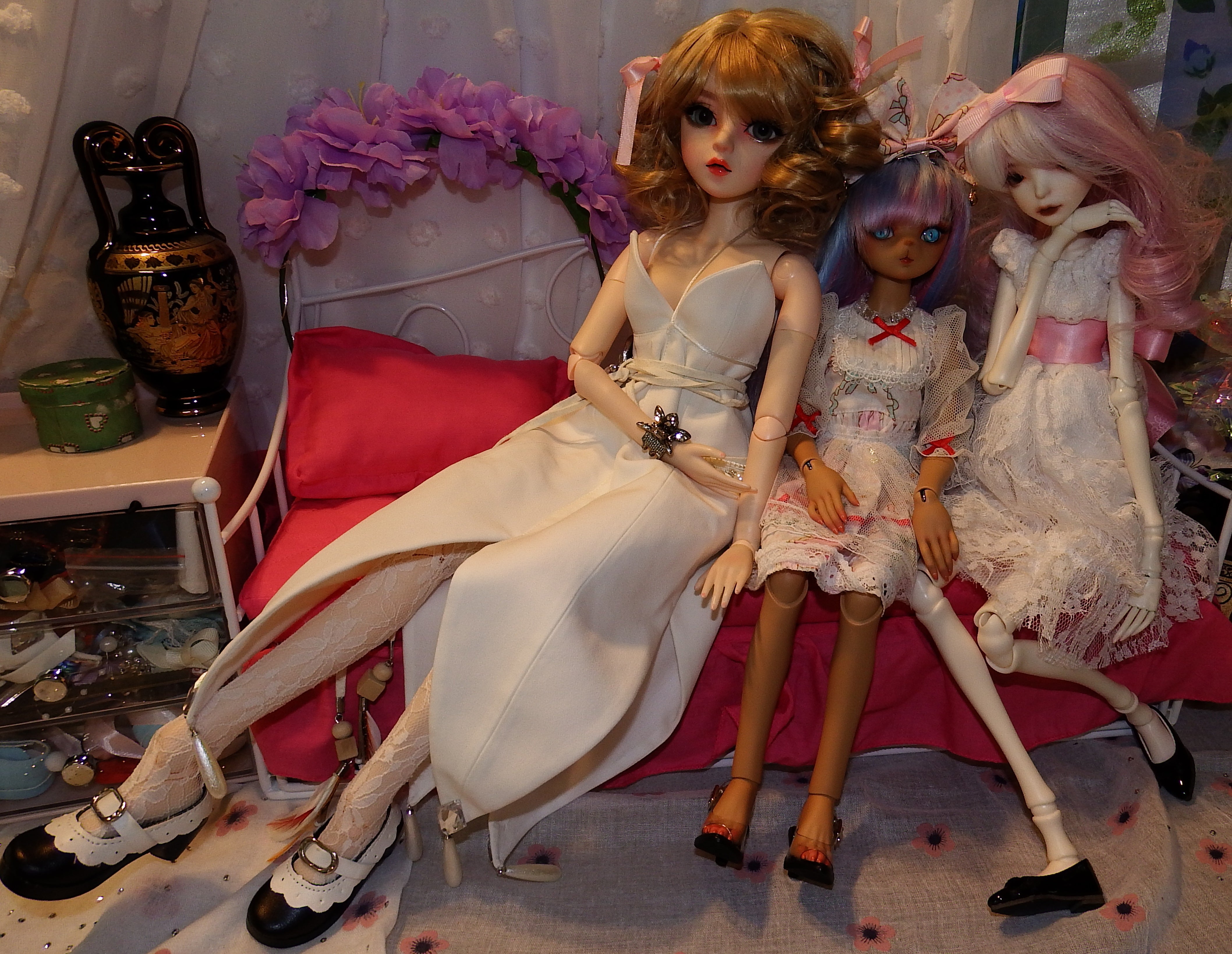 artsy sister, bjd, dolls