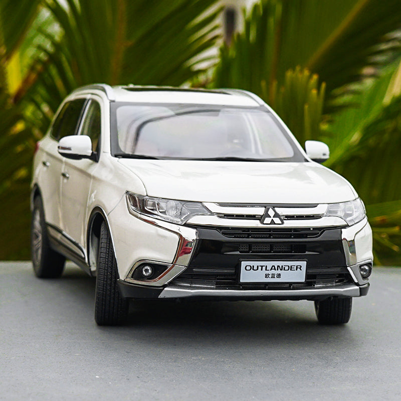 mitsubishi outlander diecast model