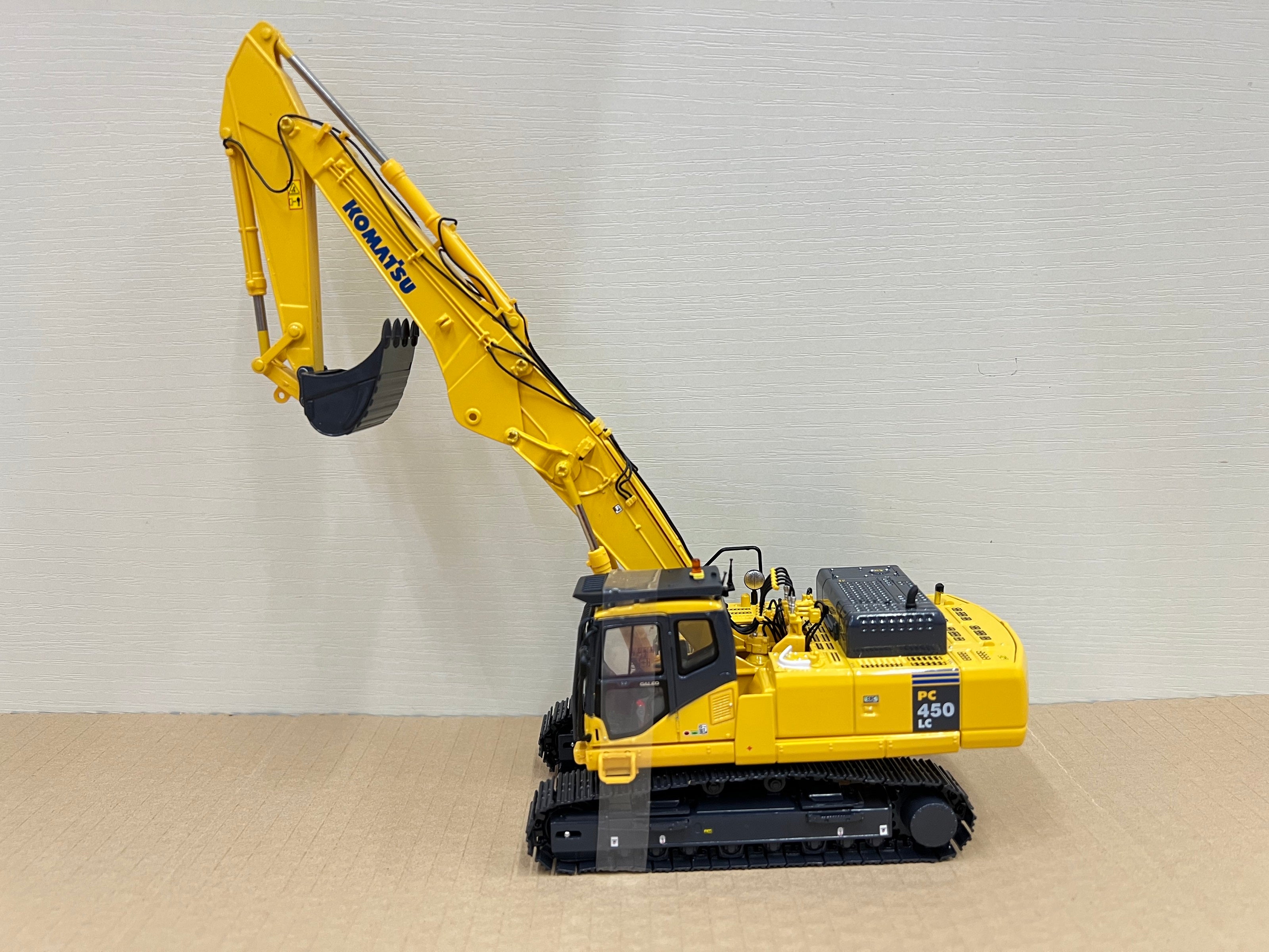 コマツ 1/50 KOMATSU PC460LC カスタム-