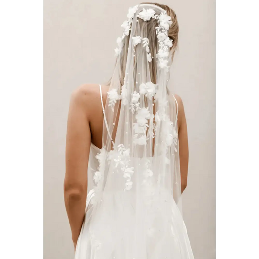 Cluster Pearl Veil V010 – Bridal Closet