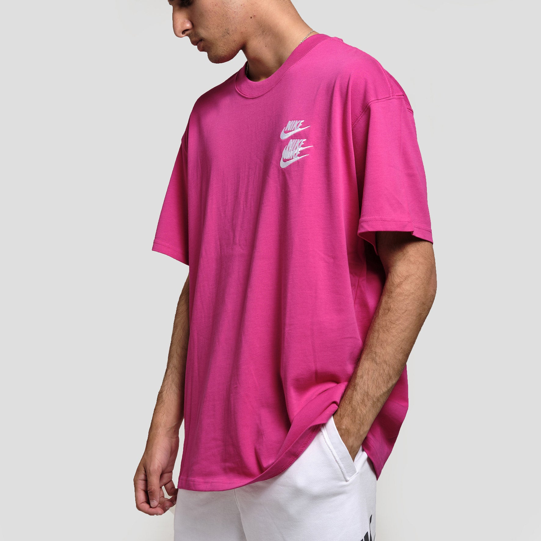 Nike Camiseta World Tour 2 Sportswear - Colección Chico – REPOKER®