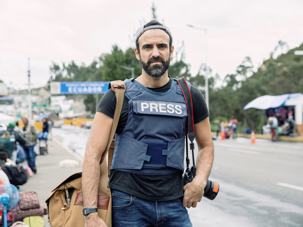 Paddy Dowling In 2018 covering the Venezuelan Refugee crisis with his Billingham 555 (in Khaki FibreNyte and Tan Leather) on the Ecuador/Columbian border.