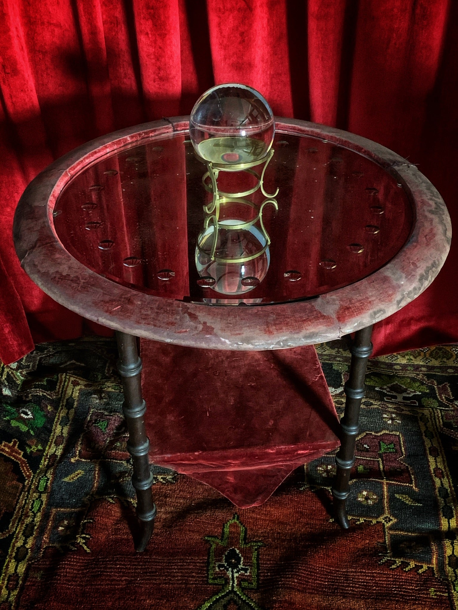 seance table
