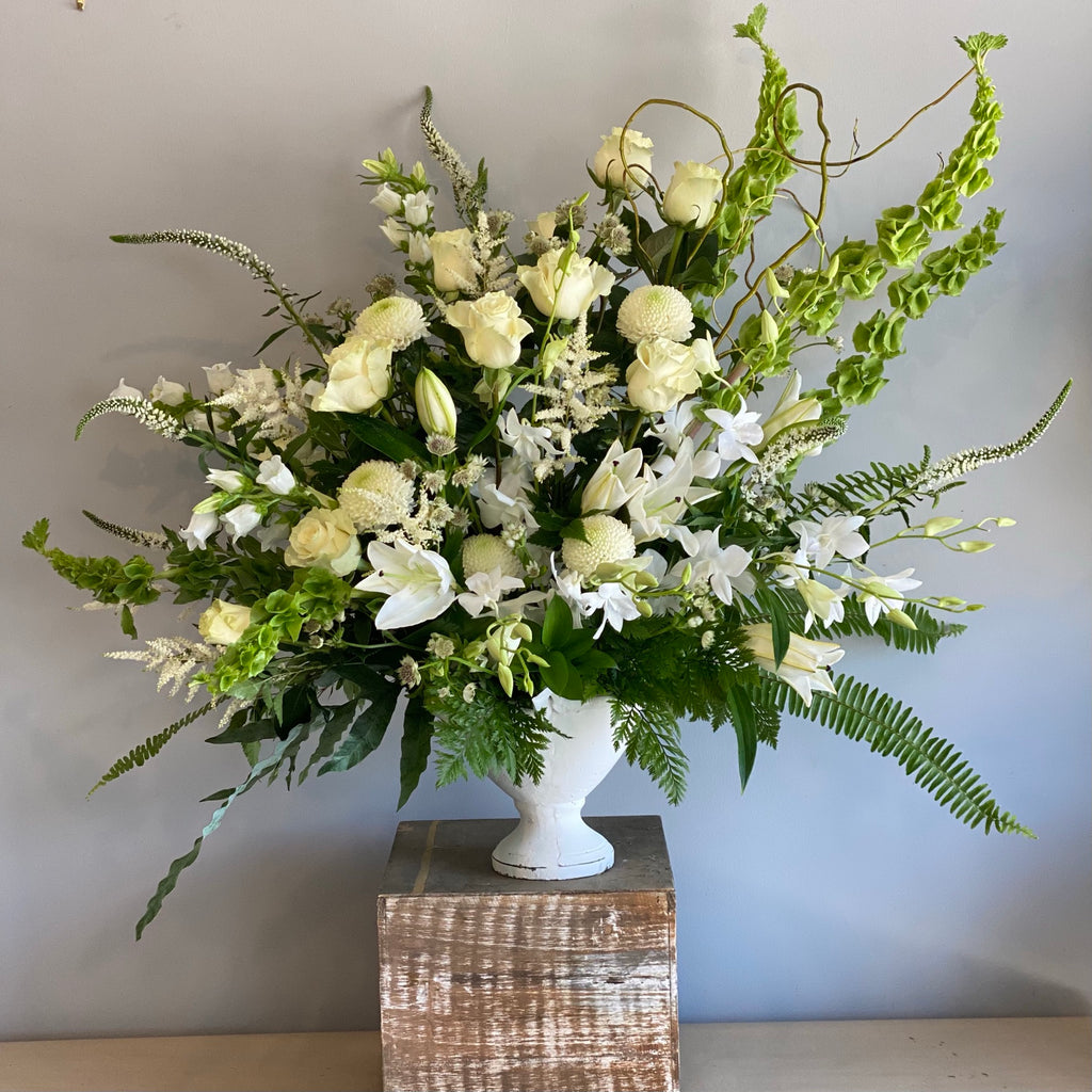 Custom Sympathy & Memorial – Drinkwater Flowers