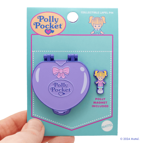 Polly Pocket Compact Hinge Pin with Magnetic Polly on Packaging