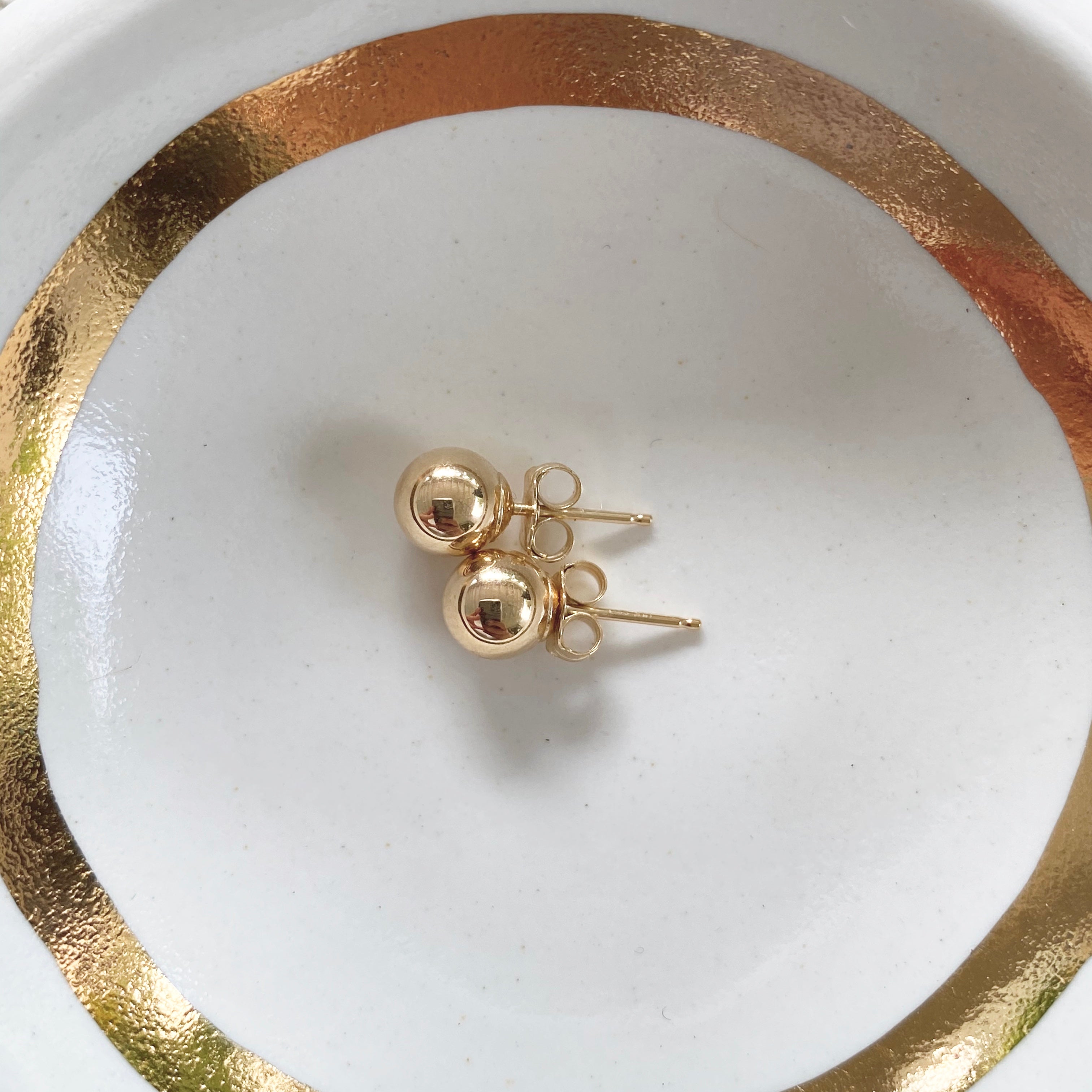 Polished Gold Studs (14K)