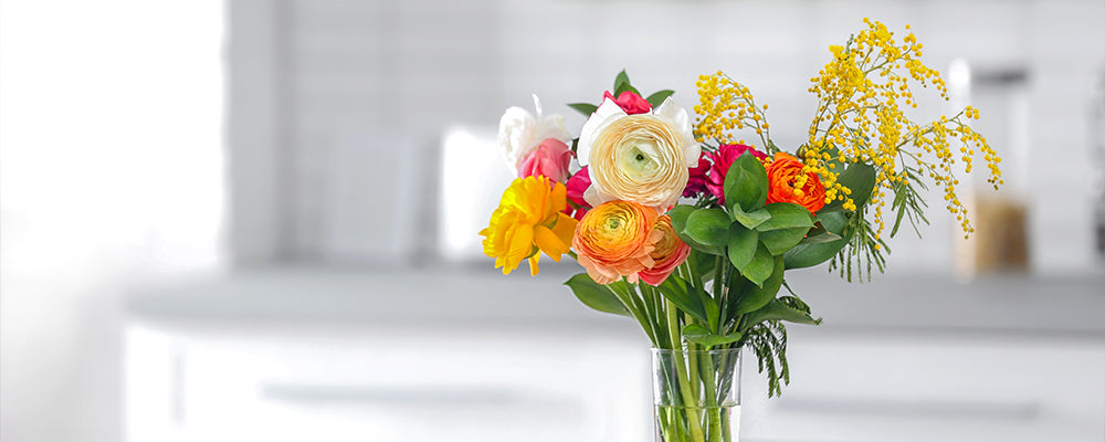 cut-bouquets-brent-and-becky-bouquet-in-kitchen