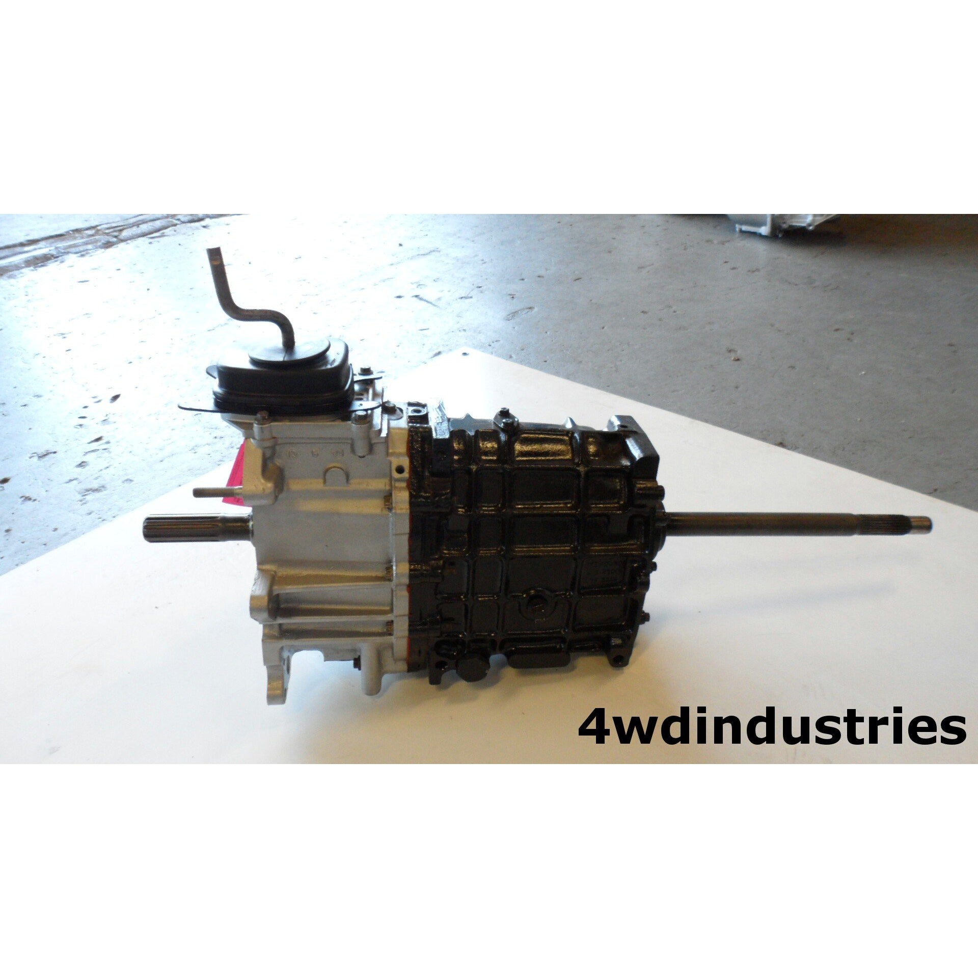 Reconditioned R380 Gearbox for Land Rover Discovery 2 TD5 Exchange