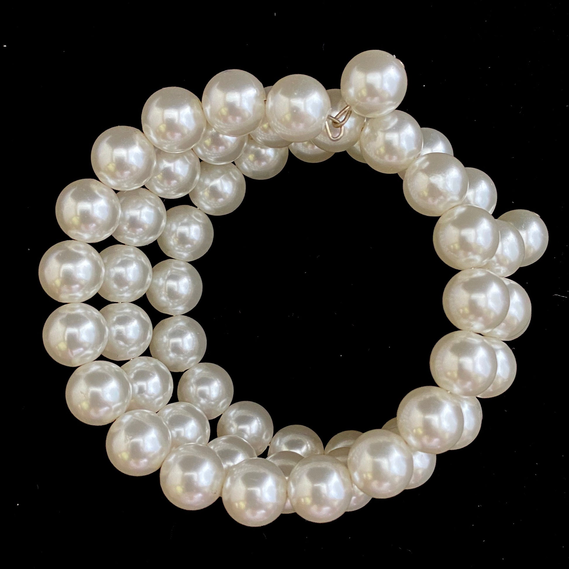 1993 Avon Pearlesque Wrap Bracelet – Retro Kandy Vintage