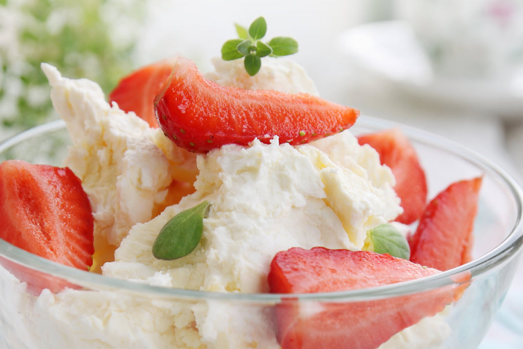 Best snacks for gaming: cottage cheese with fruit