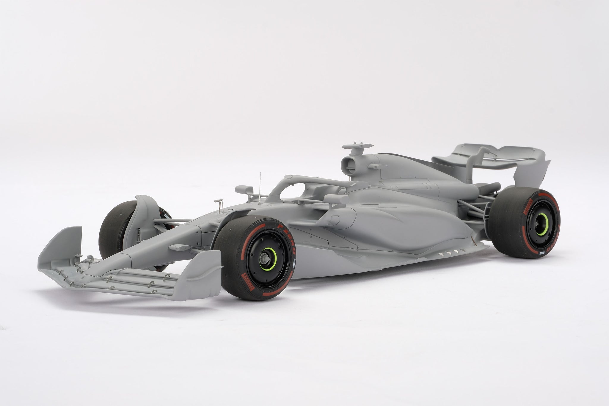 Revealing the Oracle Red Bull Racing RB18 at 1:4 scale – Amalgam Collection