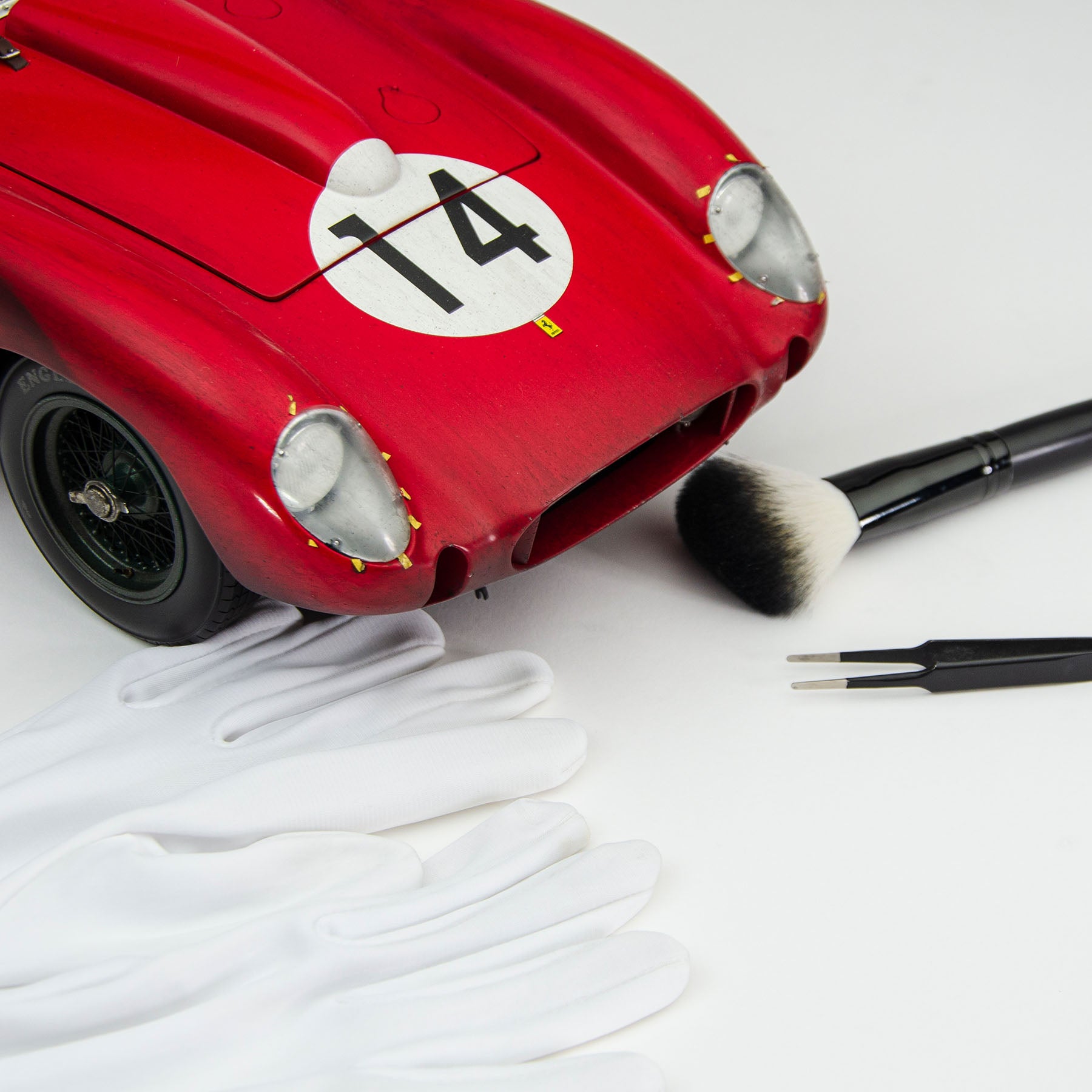 Ferrari 250 TR at 1:8 scale