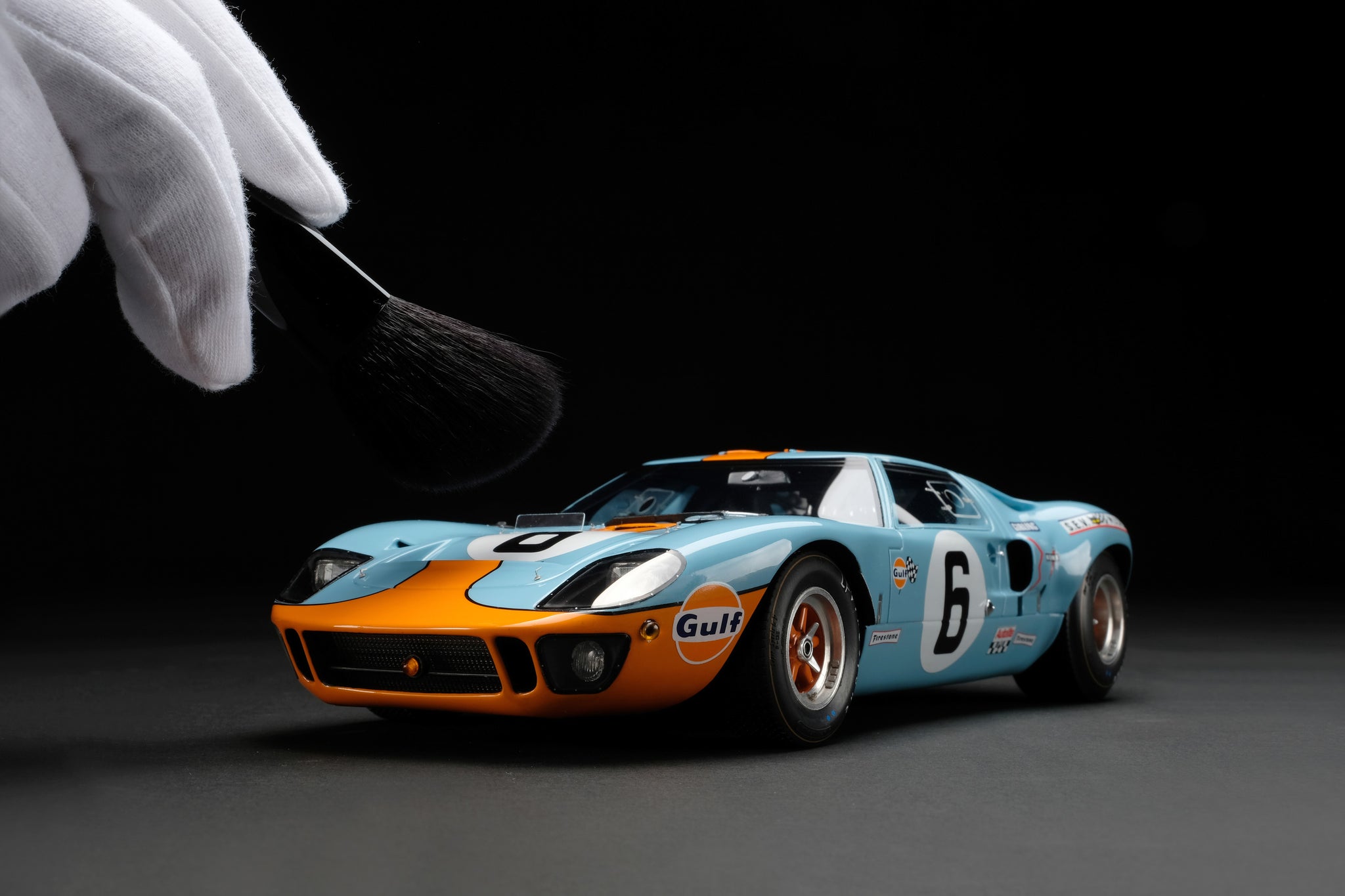 Ford GT40 at 1:18 scale