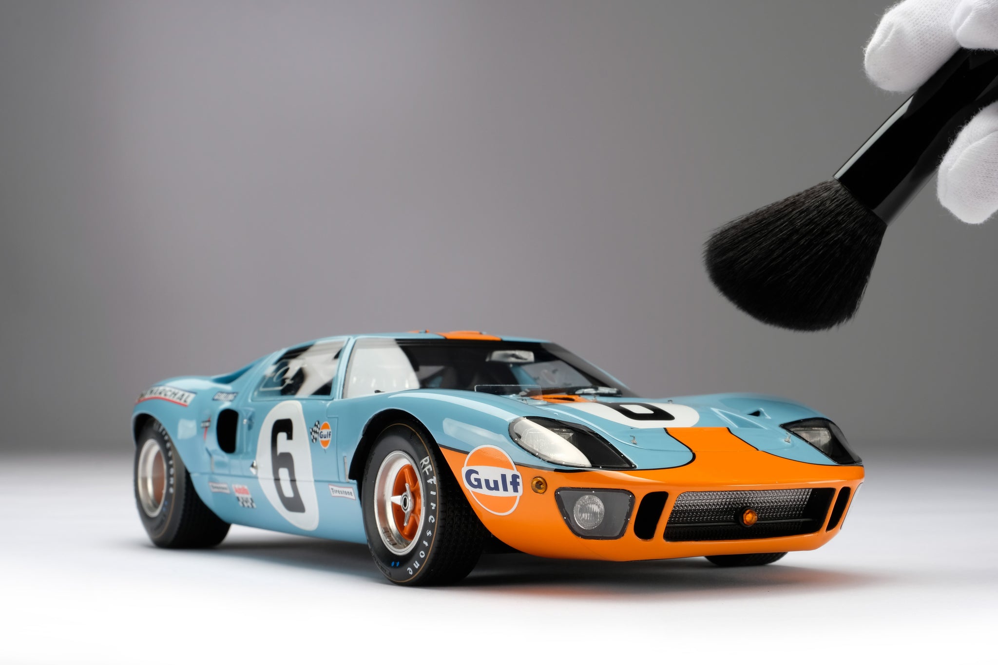 Ford GT40 at 1:18 scale